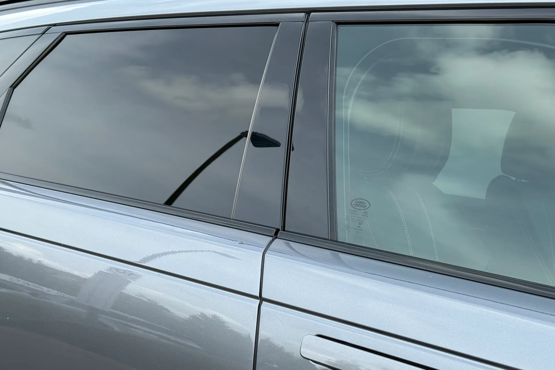 LAND ROVER RANGE ROVER VELAR thumbnail image number 59