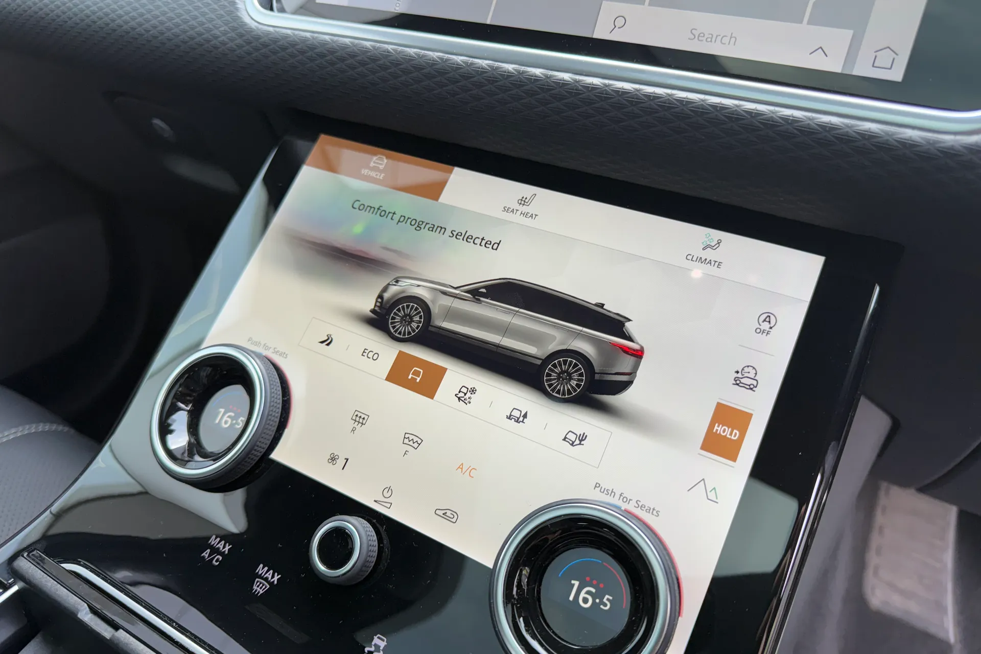 LAND ROVER RANGE ROVER VELAR thumbnail image number 53