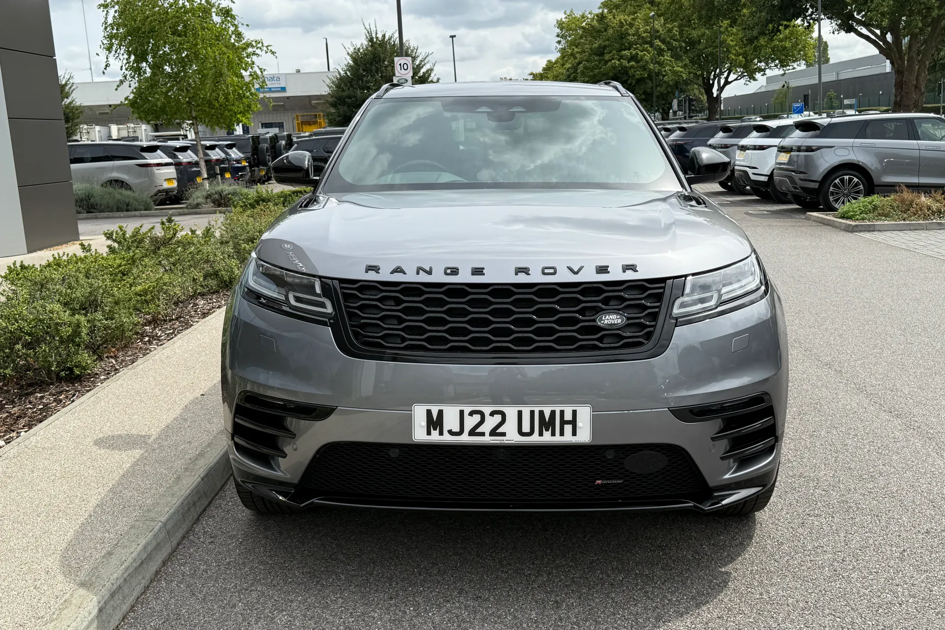 LAND ROVER RANGE ROVER VELAR thumbnail image number 17
