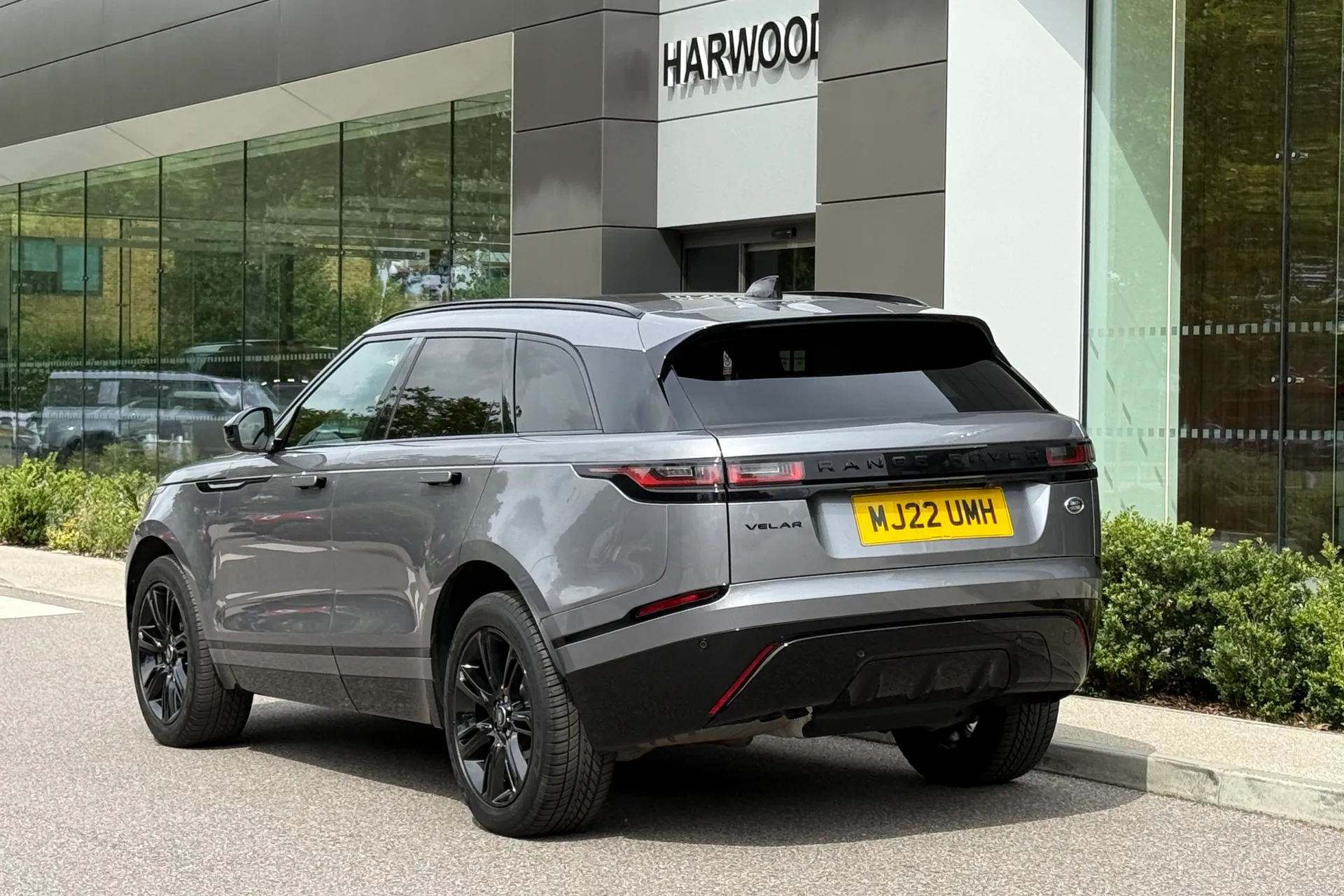 LAND ROVER RANGE ROVER VELAR thumbnail image number 13