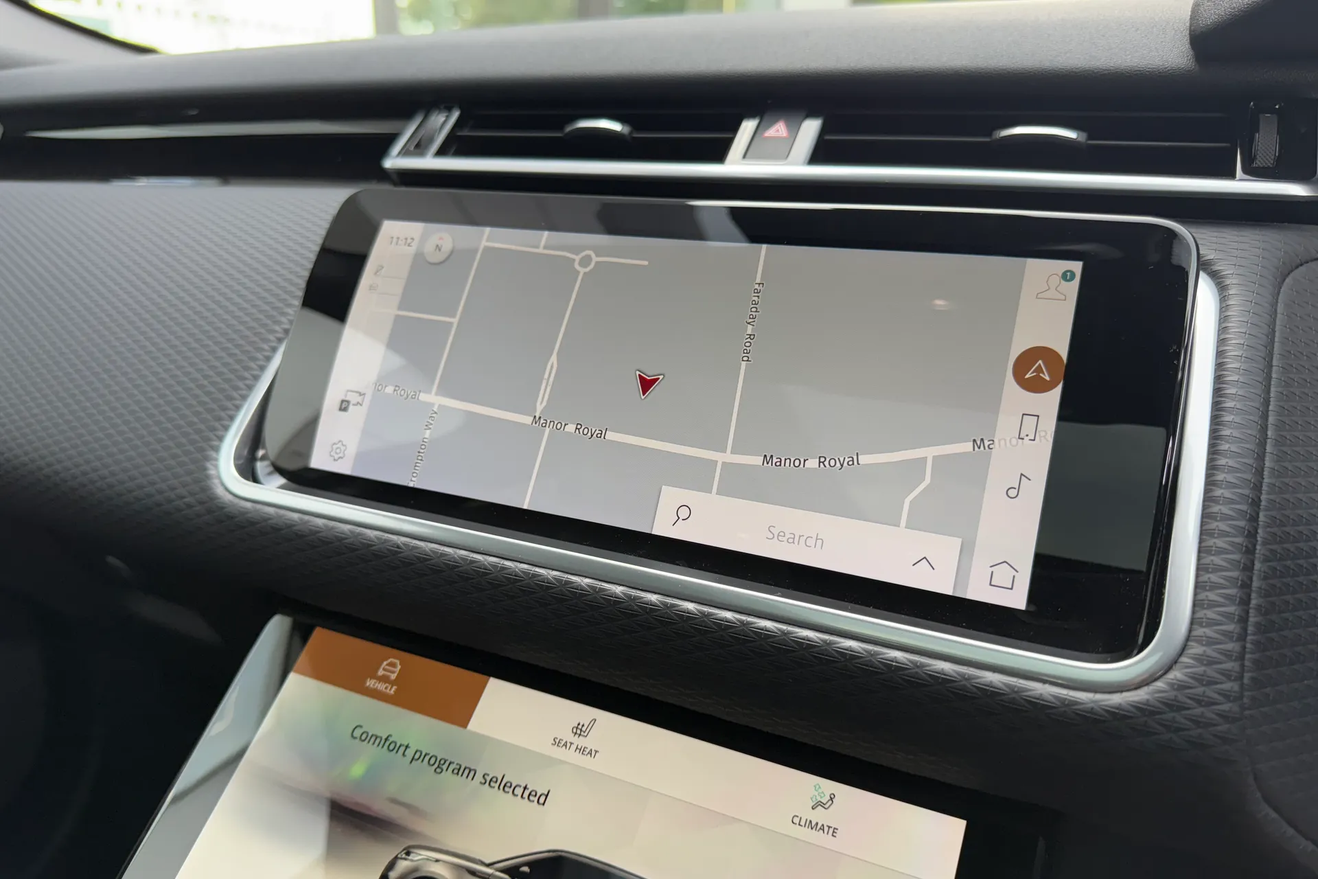 LAND ROVER RANGE ROVER VELAR thumbnail image number 6