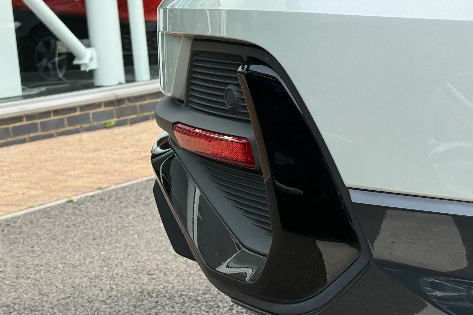 Audi Q3 thumbnail image number 12