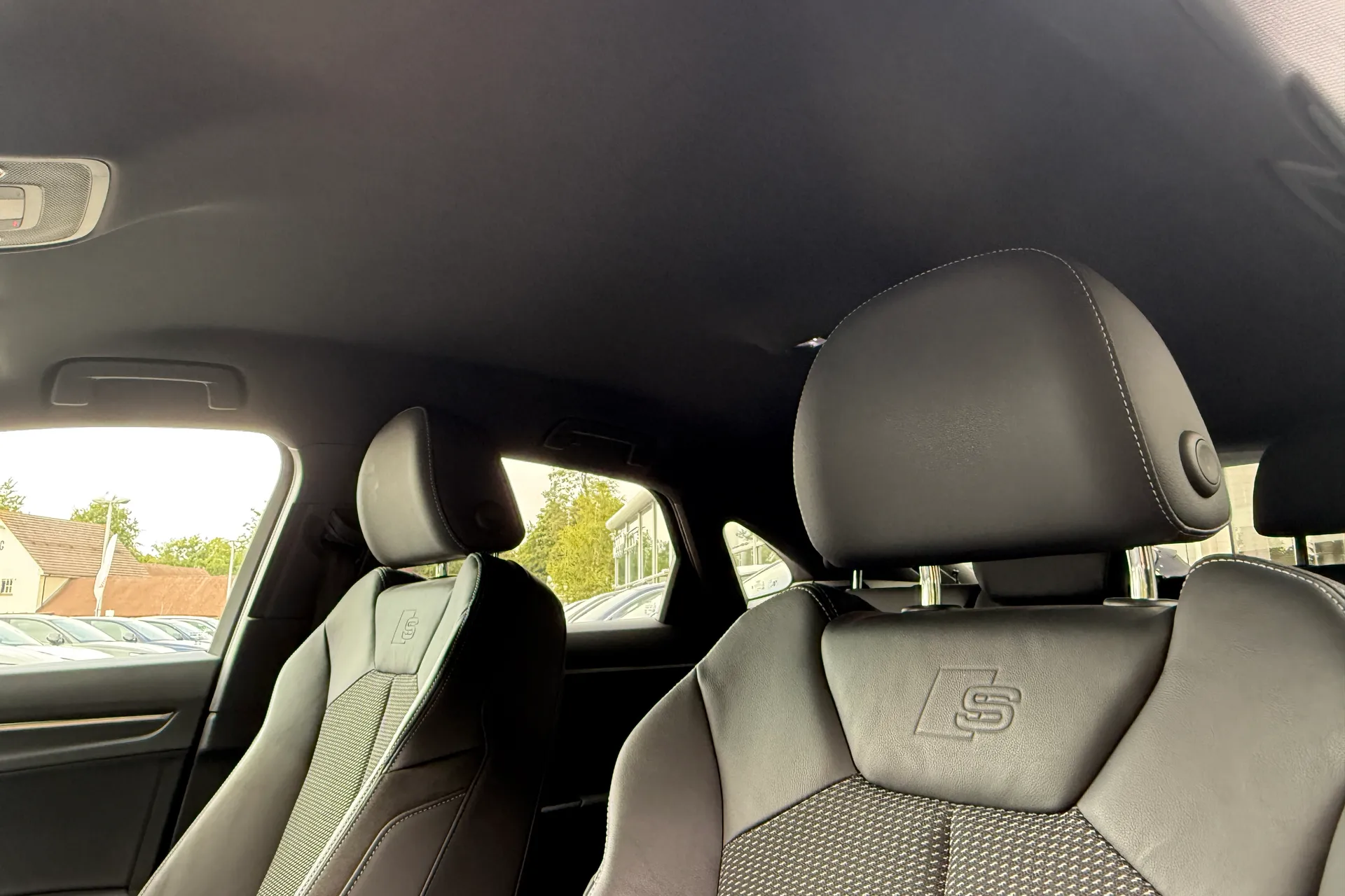 Audi Q3 thumbnail image number 48