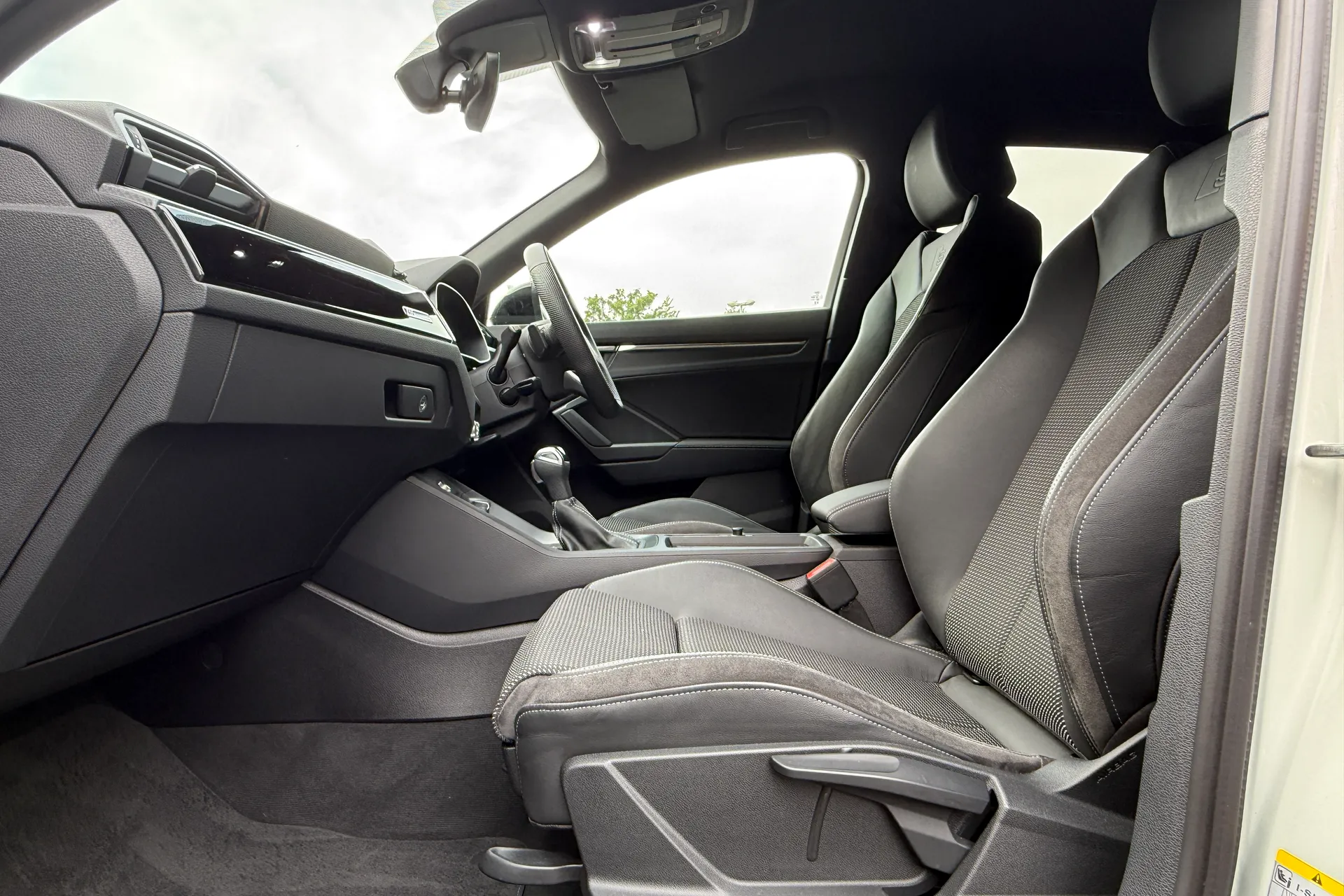 Audi Q3 thumbnail image number 47