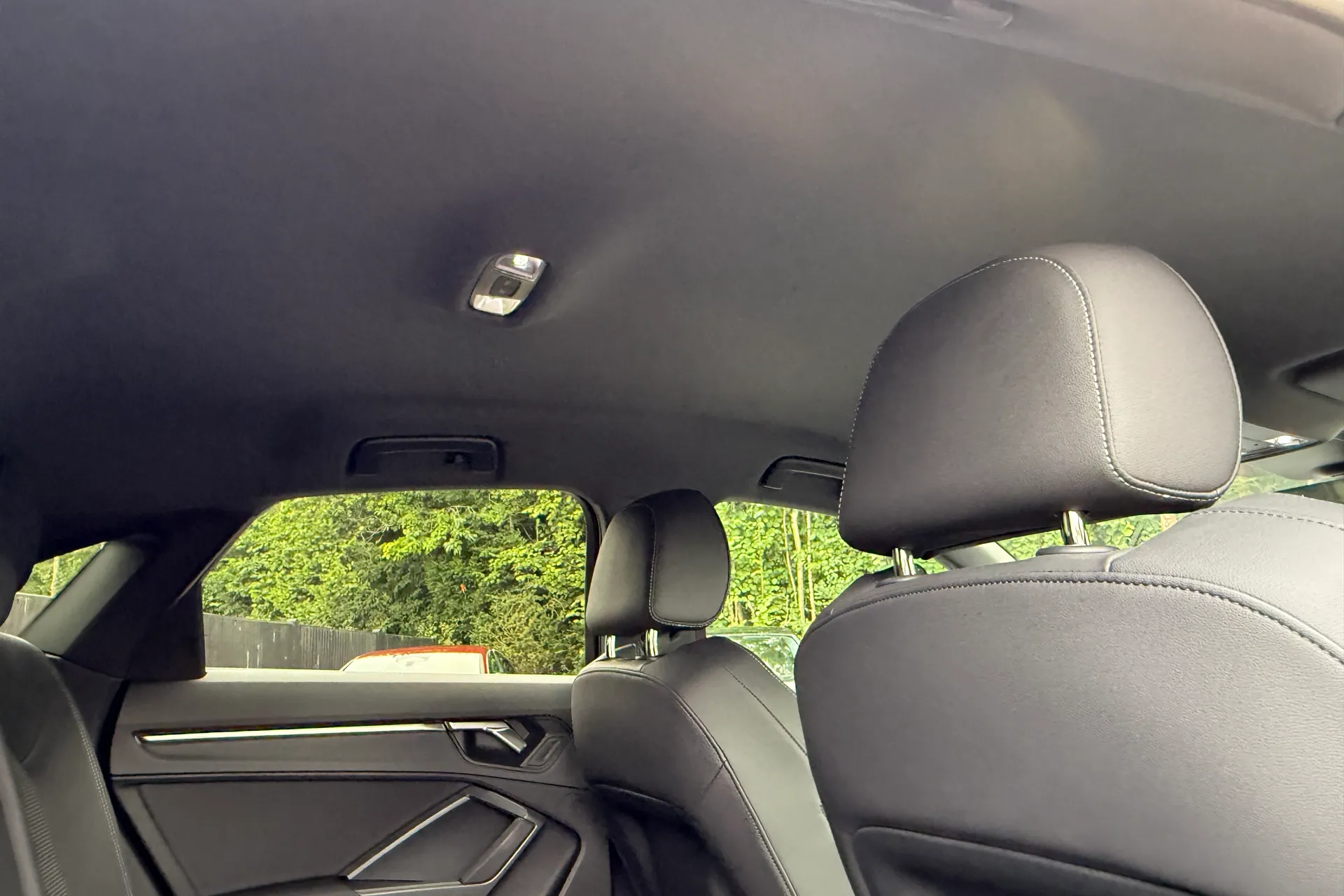 Audi Q3 thumbnail image number 31