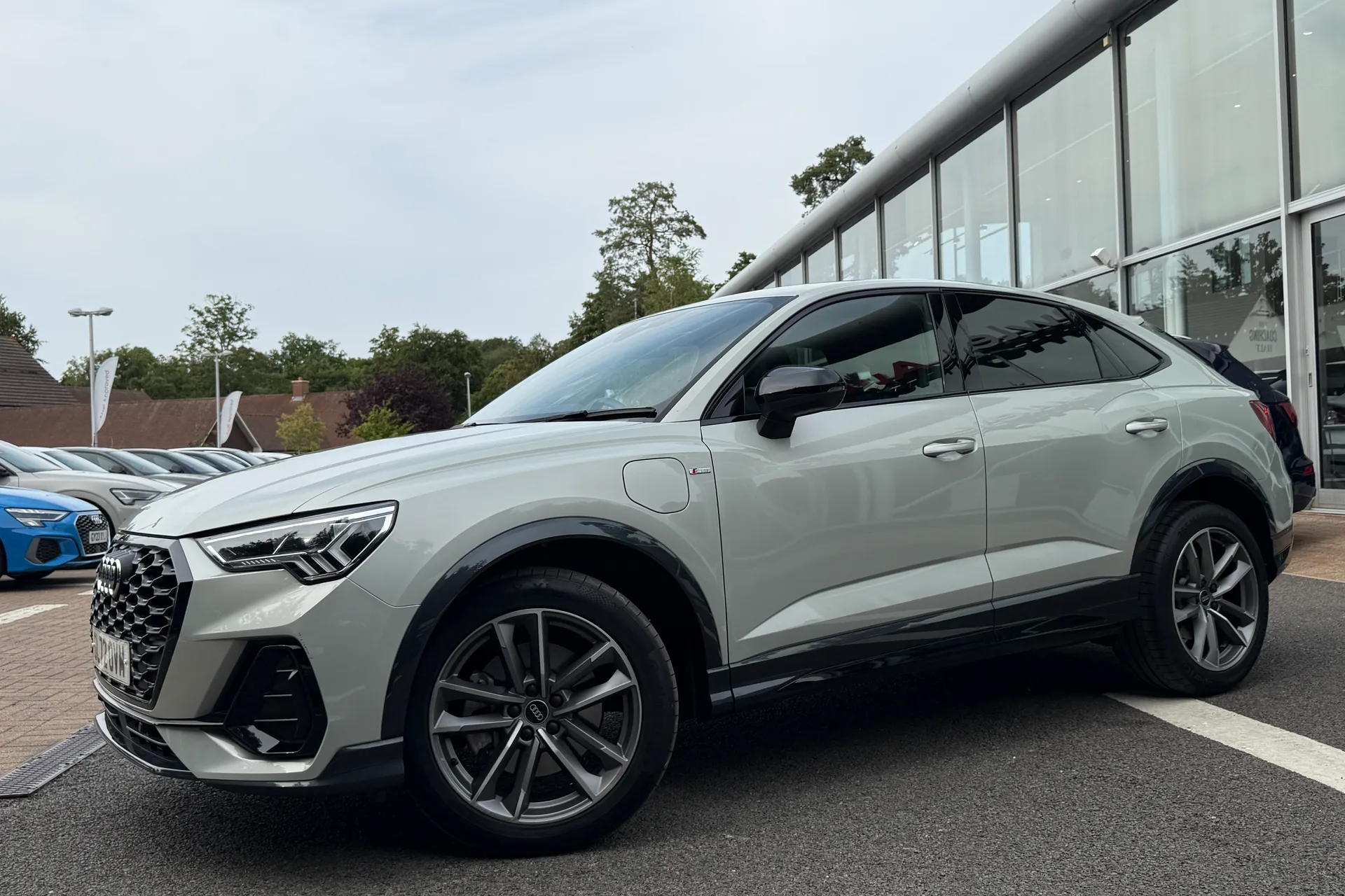 Audi Q3 thumbnail image number 54