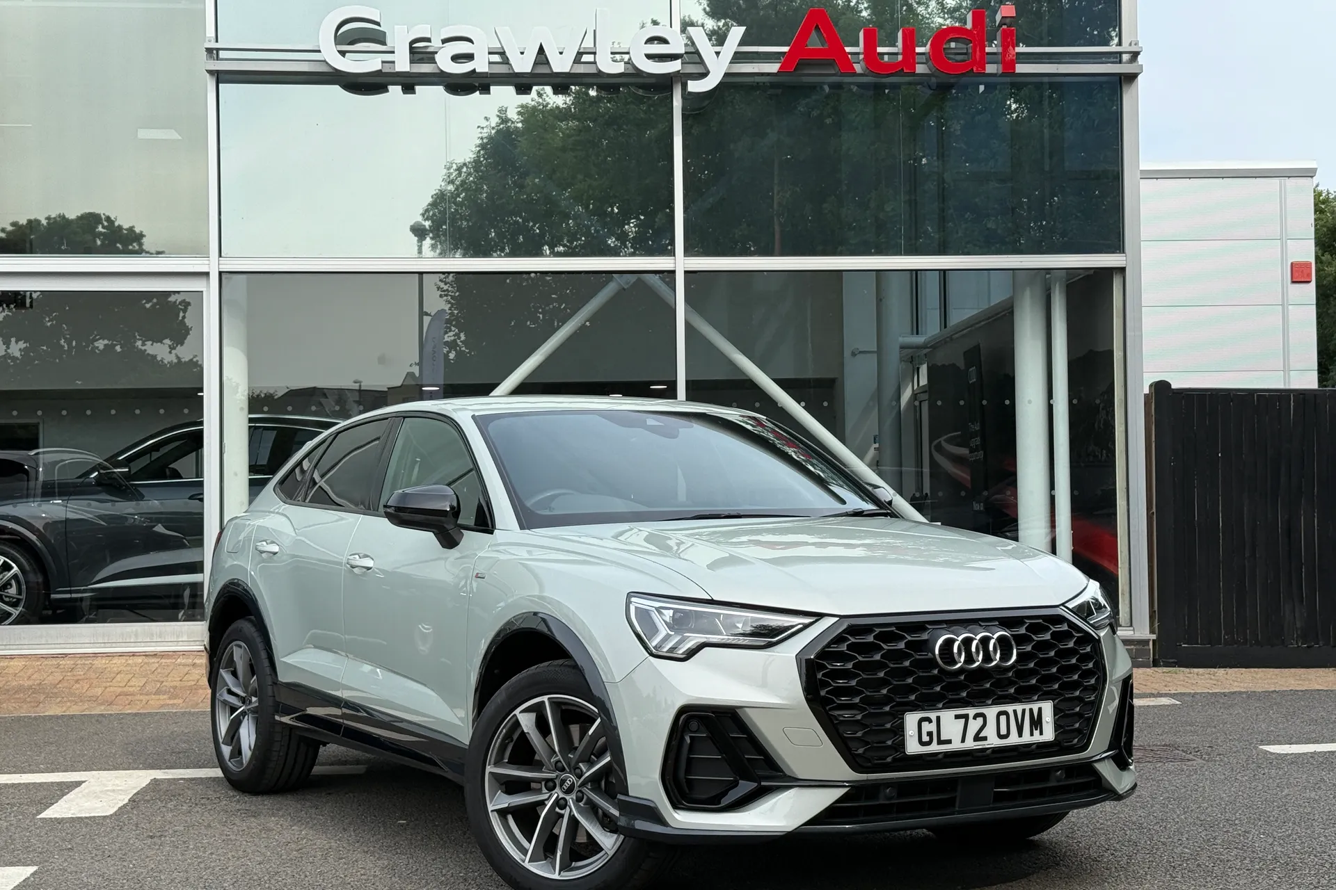 Audi Q3 focused image