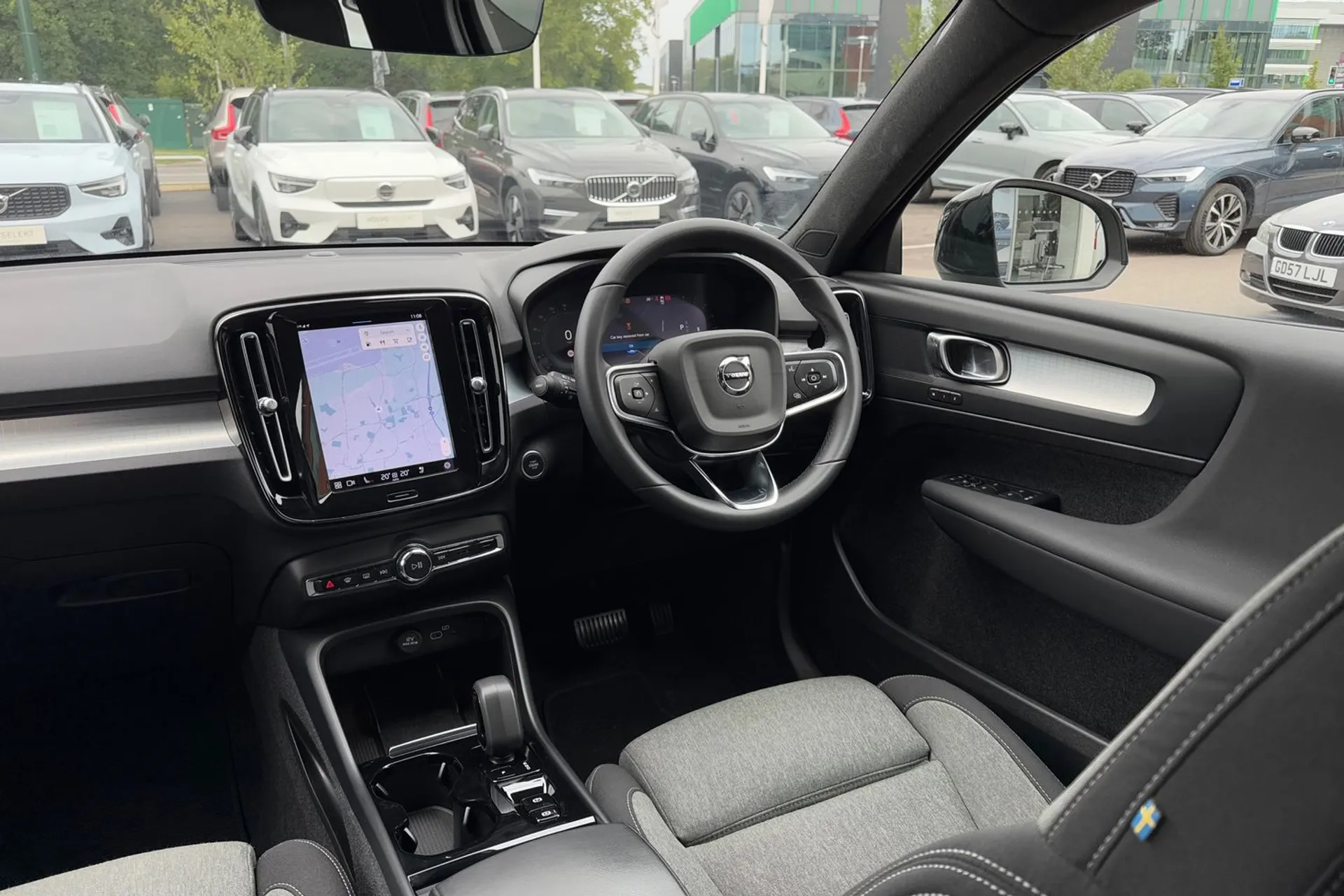 Volvo XC40 thumbnail image number 32