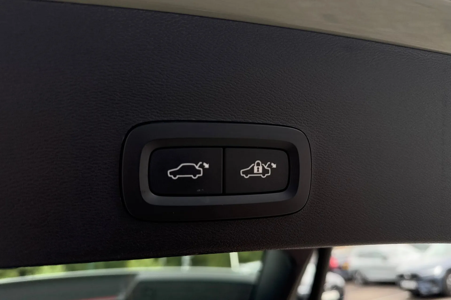 Volvo XC40 thumbnail image number 20
