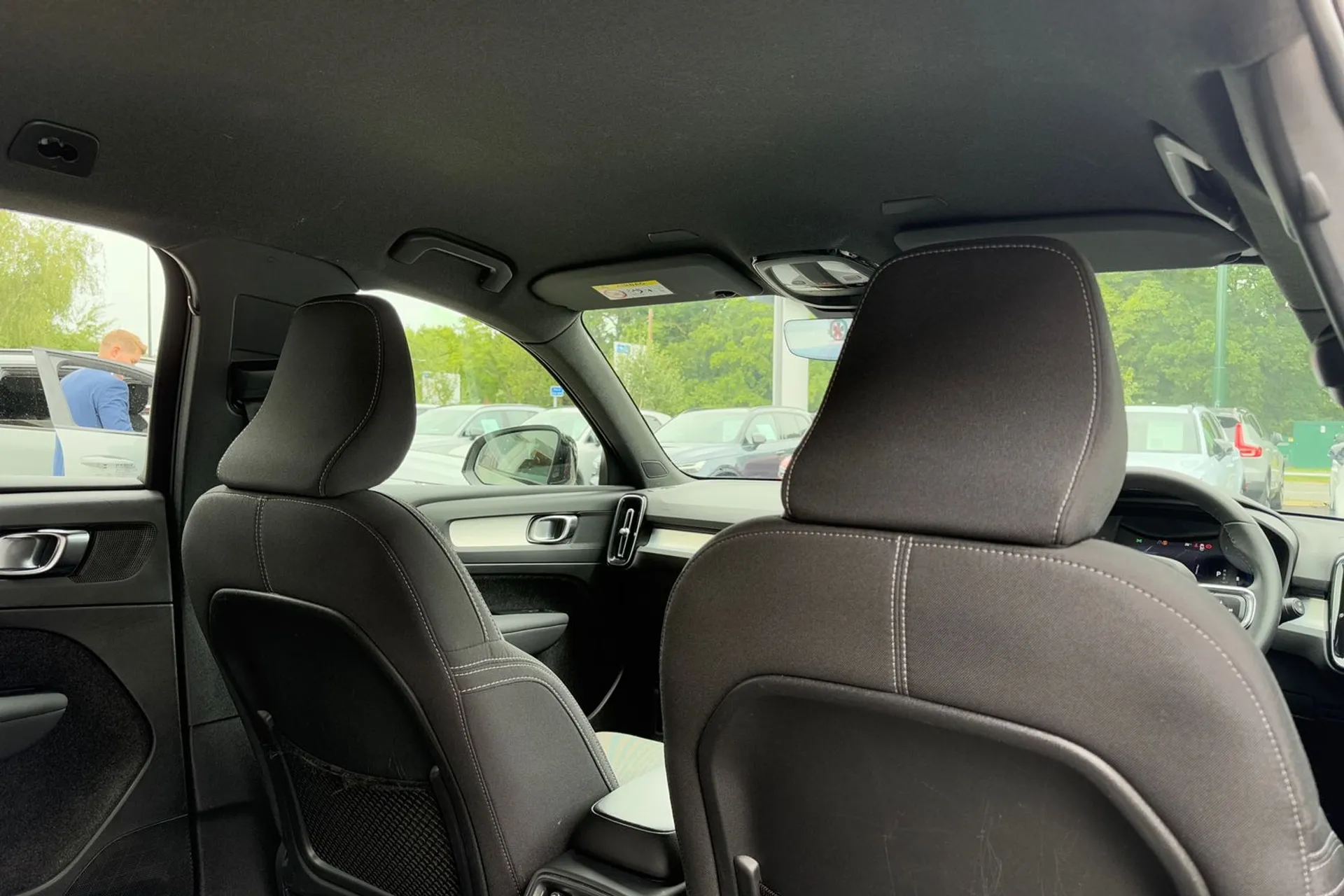 Volvo XC40 thumbnail image number 23