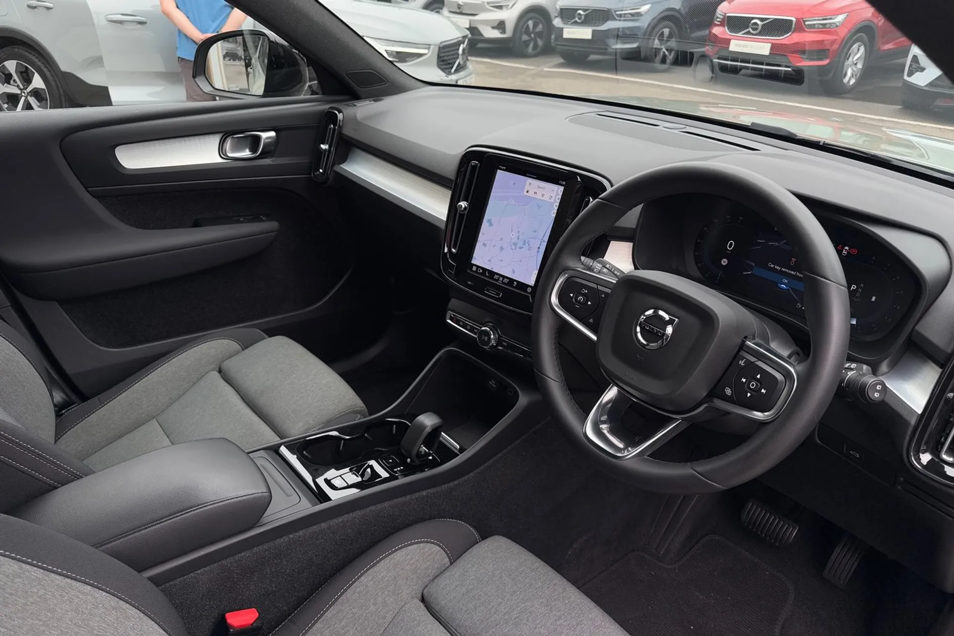 Volvo XC40 thumbnail image number 5