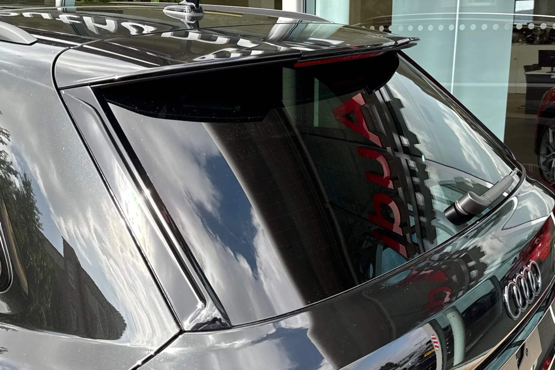 Audi Q7 thumbnail image number 15