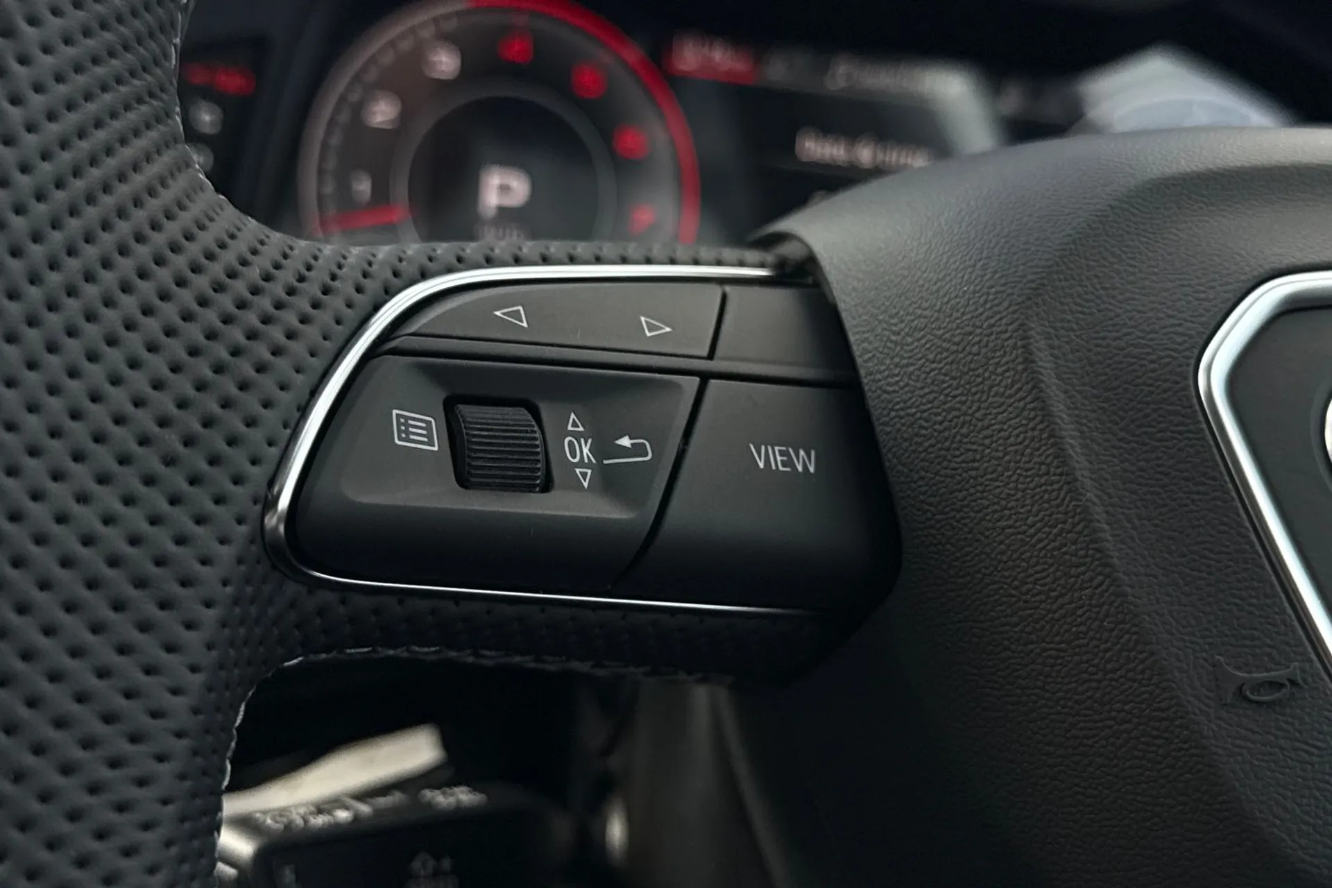 Audi Q7 thumbnail image number 36