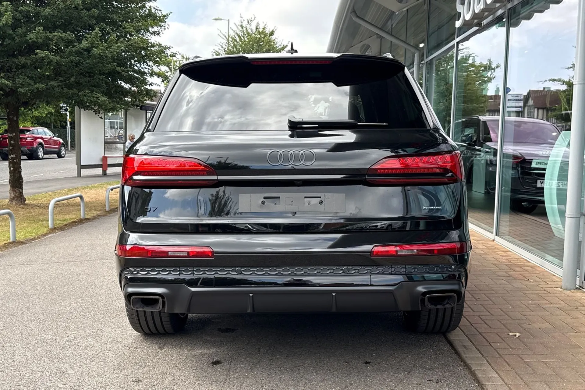 Audi Q7 thumbnail image number 8