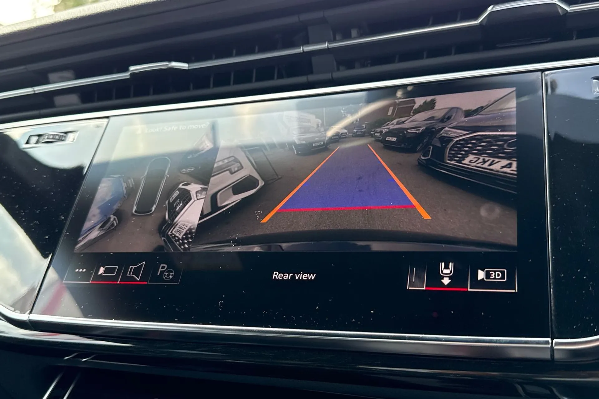 Audi Q7 thumbnail image number 5