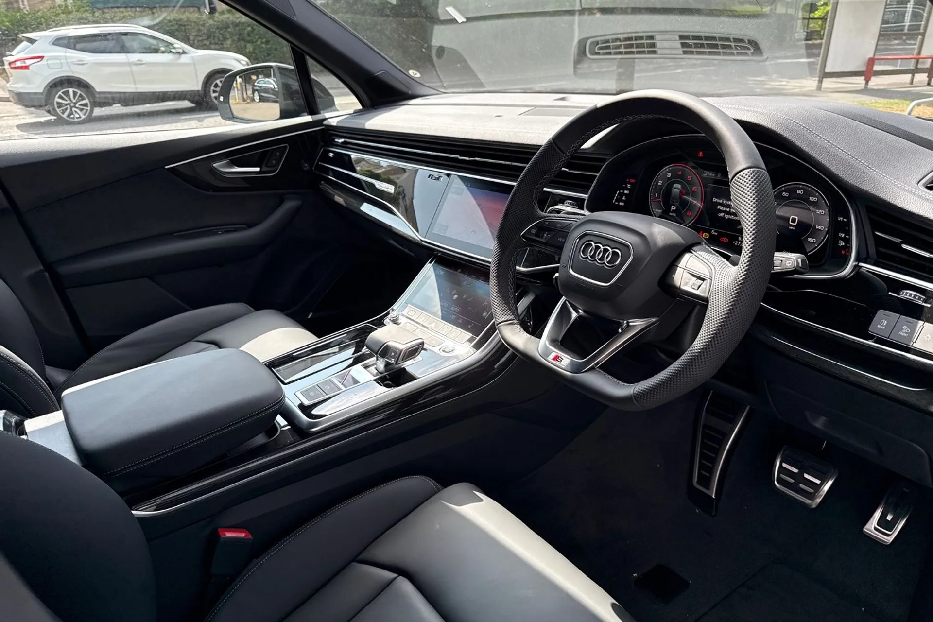 Audi Q7 thumbnail image number 26