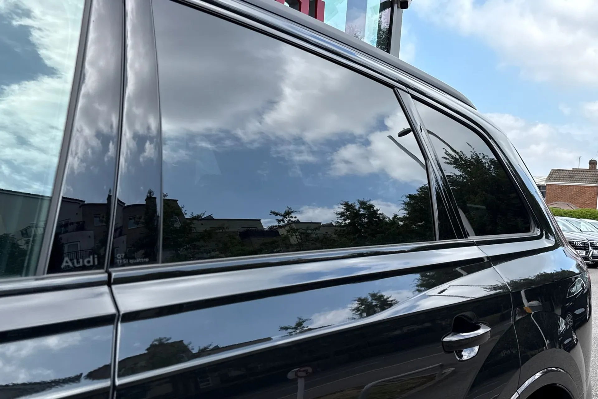 Audi Q7 thumbnail image number 14