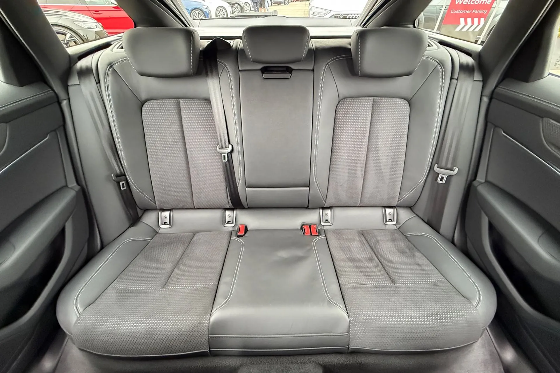 Audi A6 thumbnail image number 7