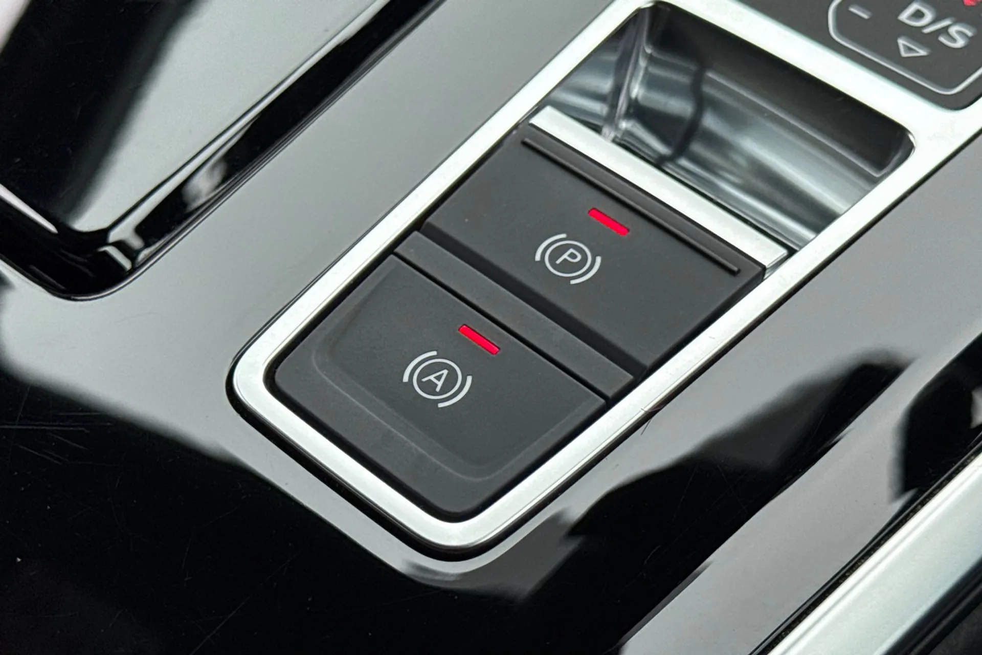 Audi A6 thumbnail image number 37