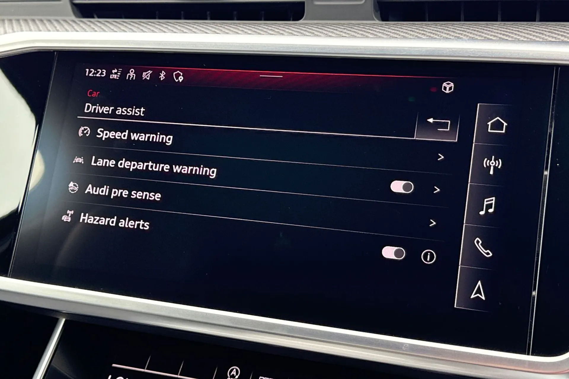 Audi A6 thumbnail image number 12