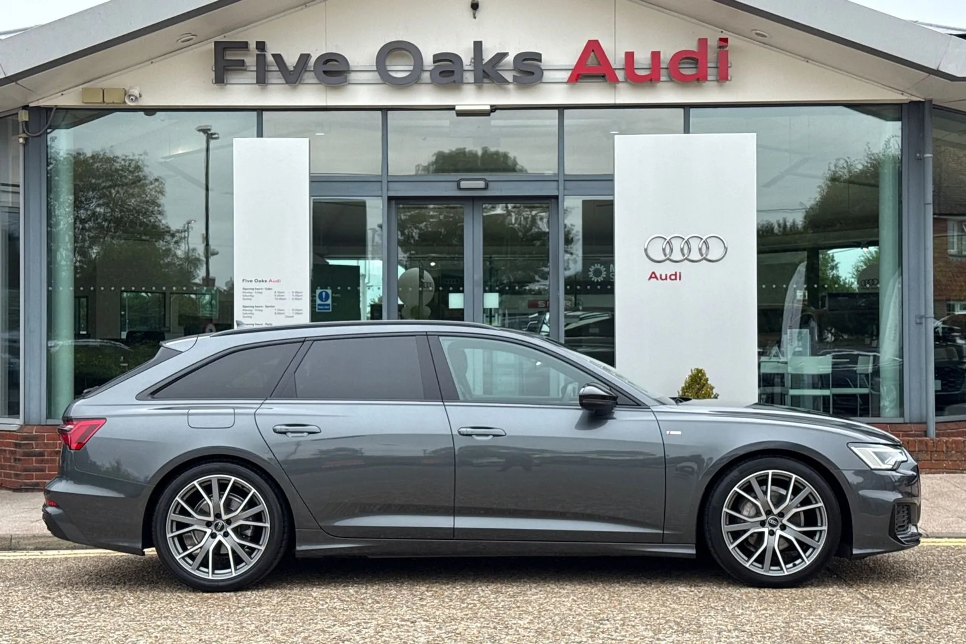 Audi A6 thumbnail image number 2