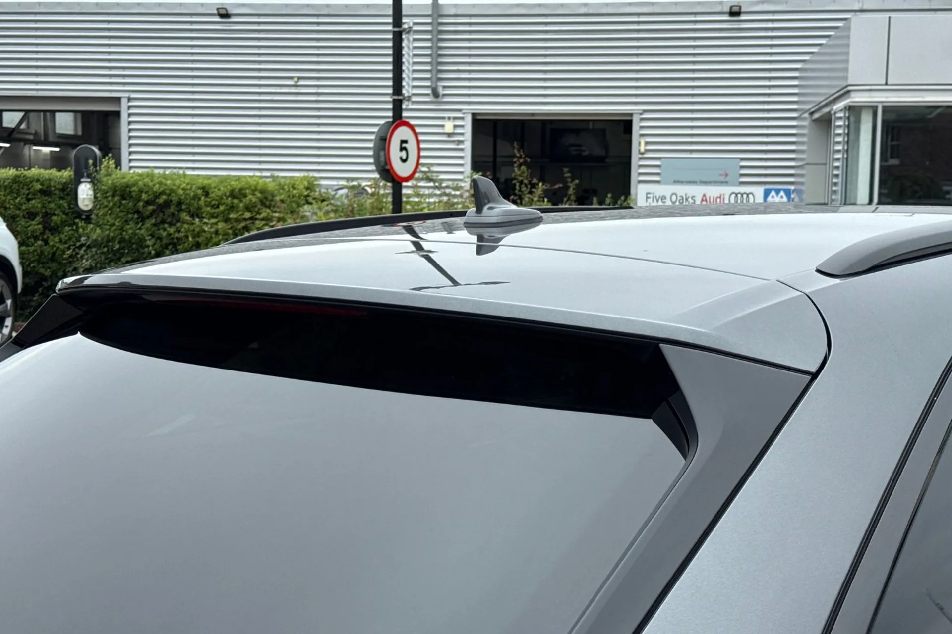 Audi A6 thumbnail image number 46