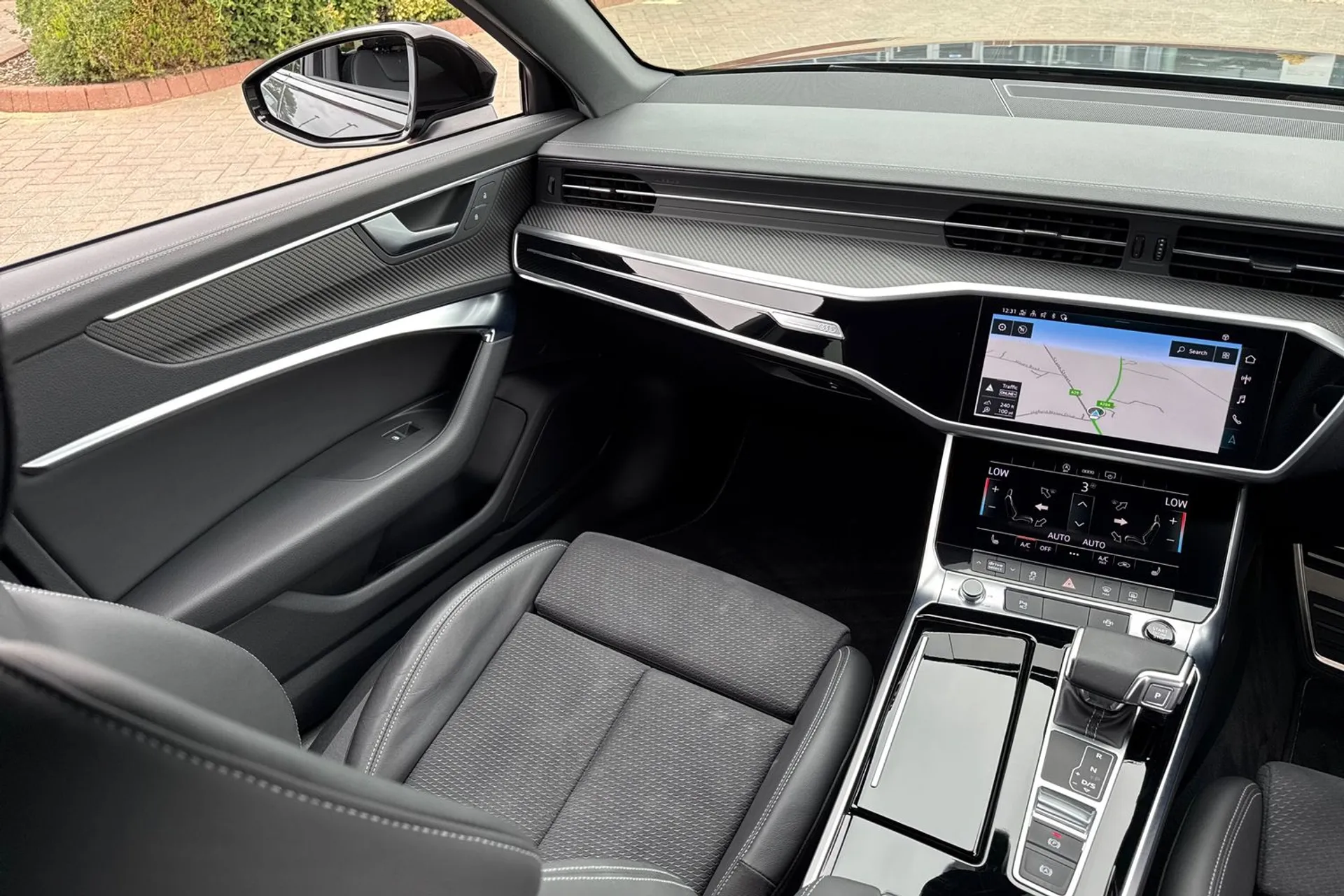 Audi A6 thumbnail image number 35