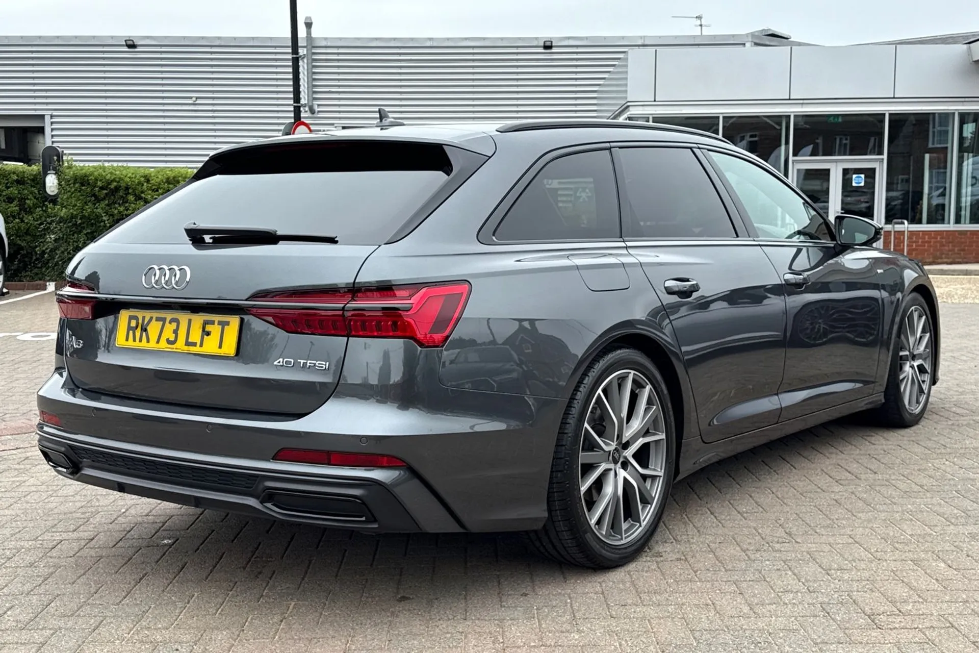 Audi A6 thumbnail image number 4
