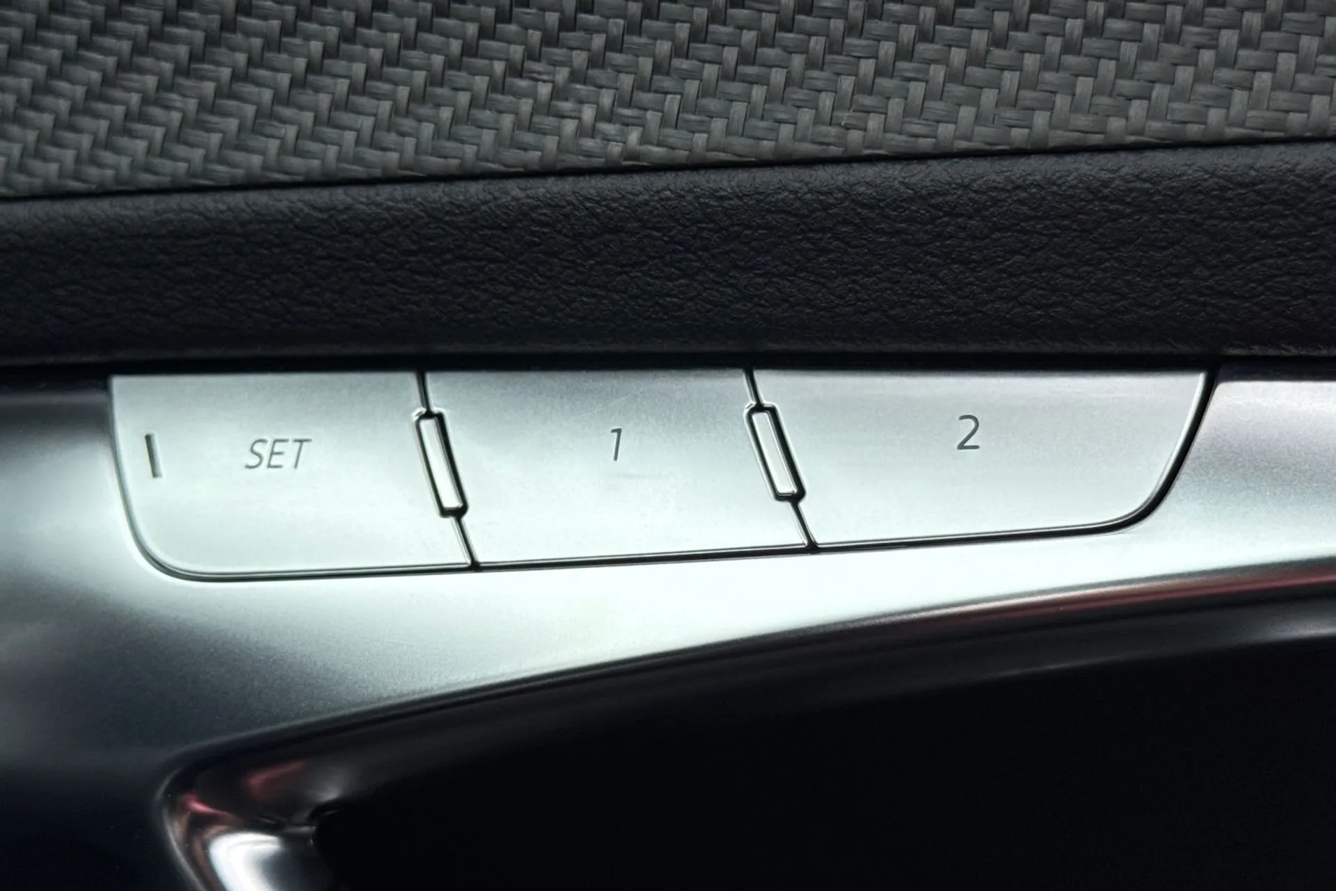 Audi A6 thumbnail image number 16