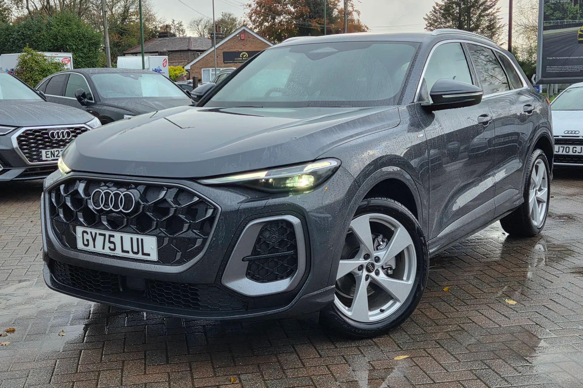 Audi Q5 thumbnail image number 20