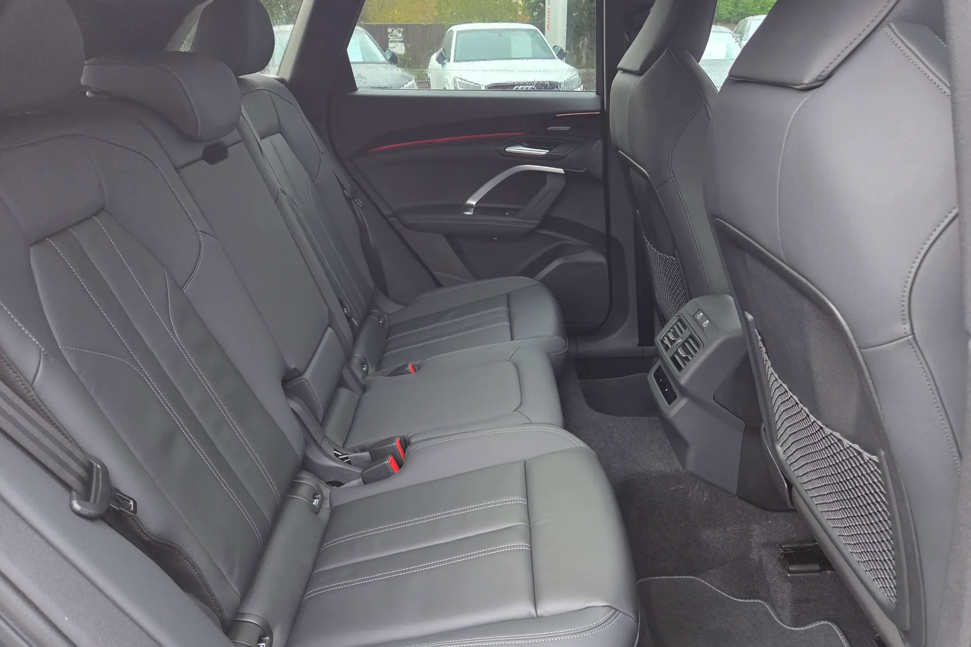 Audi Q5 thumbnail image number 37