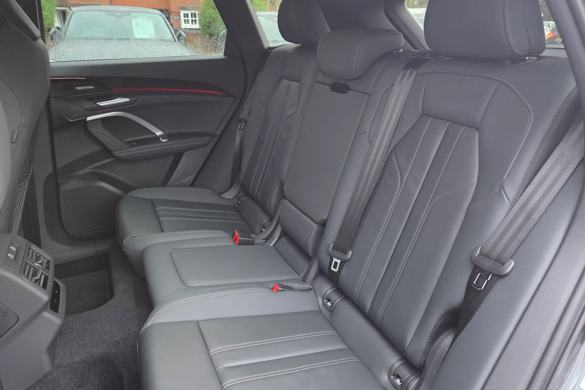 Audi Q5 thumbnail image number 36