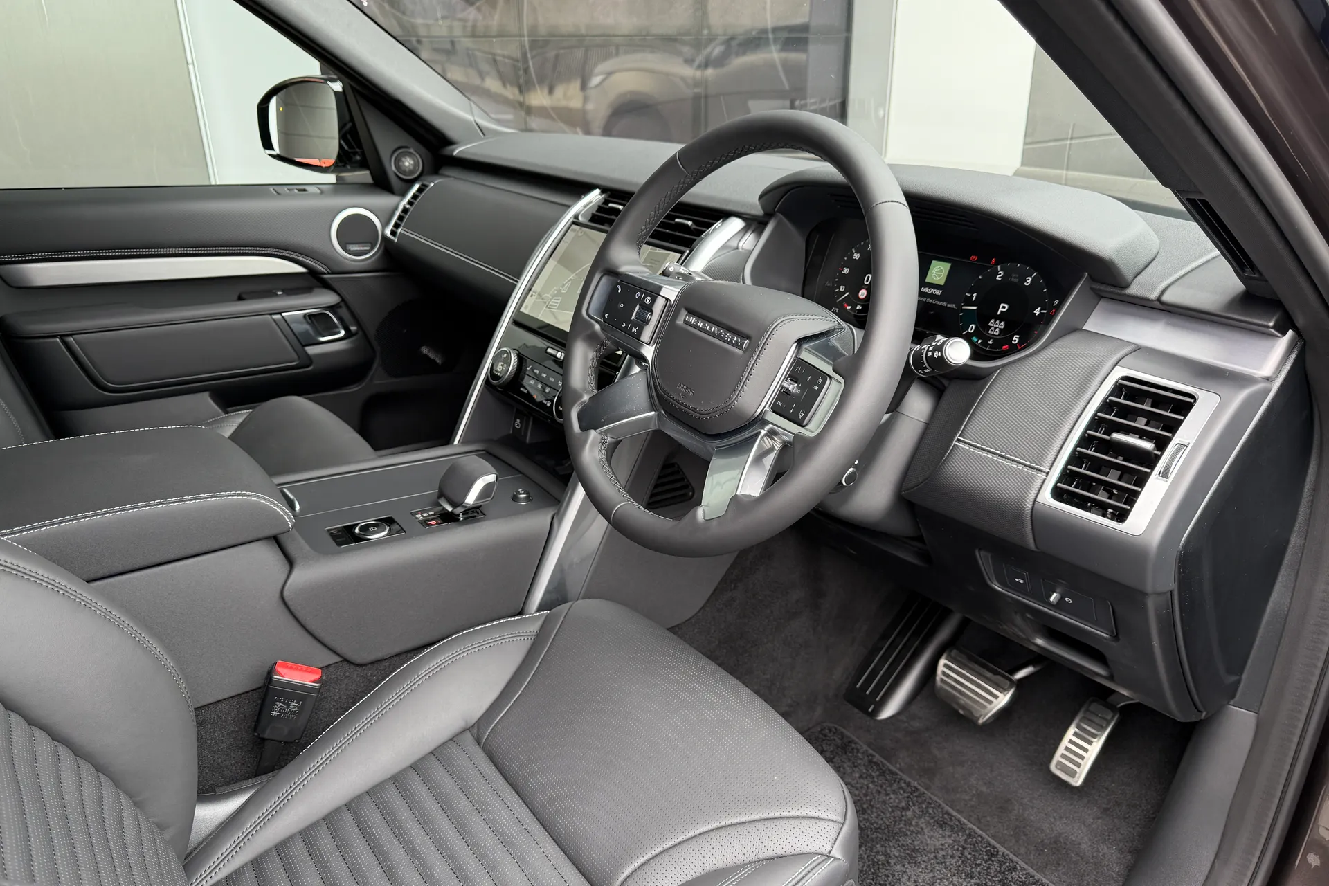 LAND ROVER DISCOVERY thumbnail image number 18