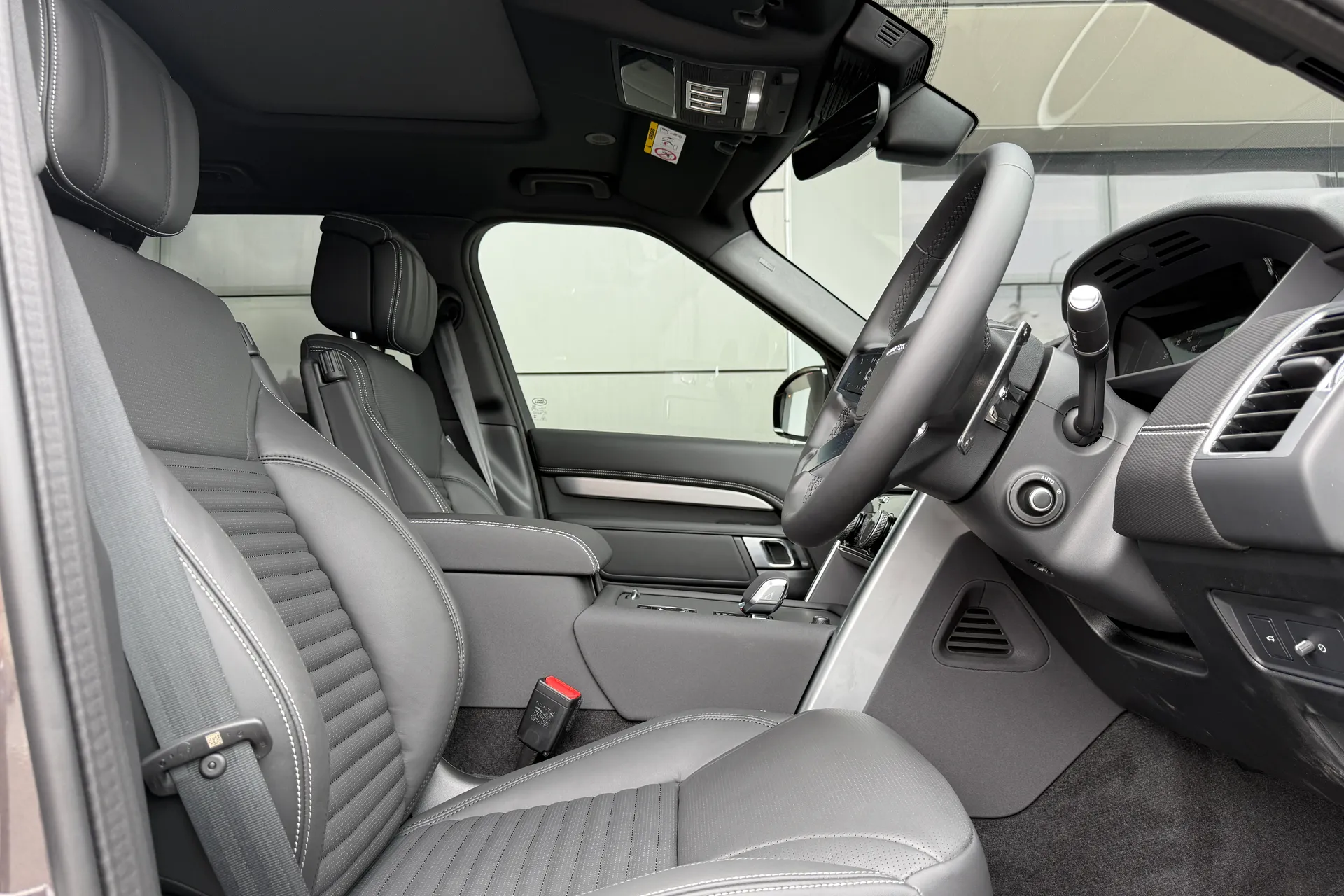 LAND ROVER DISCOVERY thumbnail image number 19