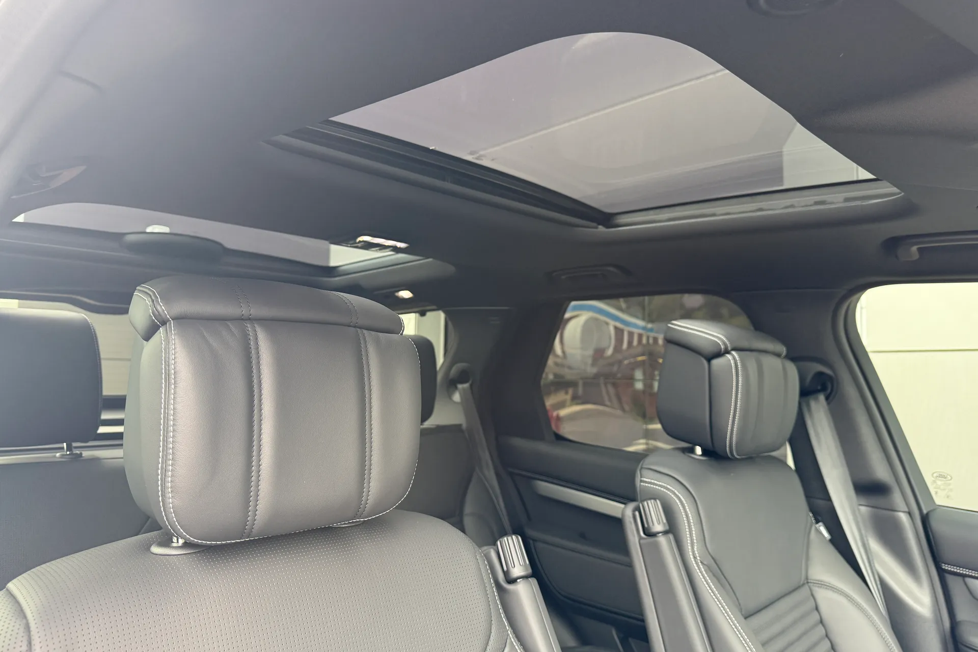 LAND ROVER DISCOVERY thumbnail image number 9