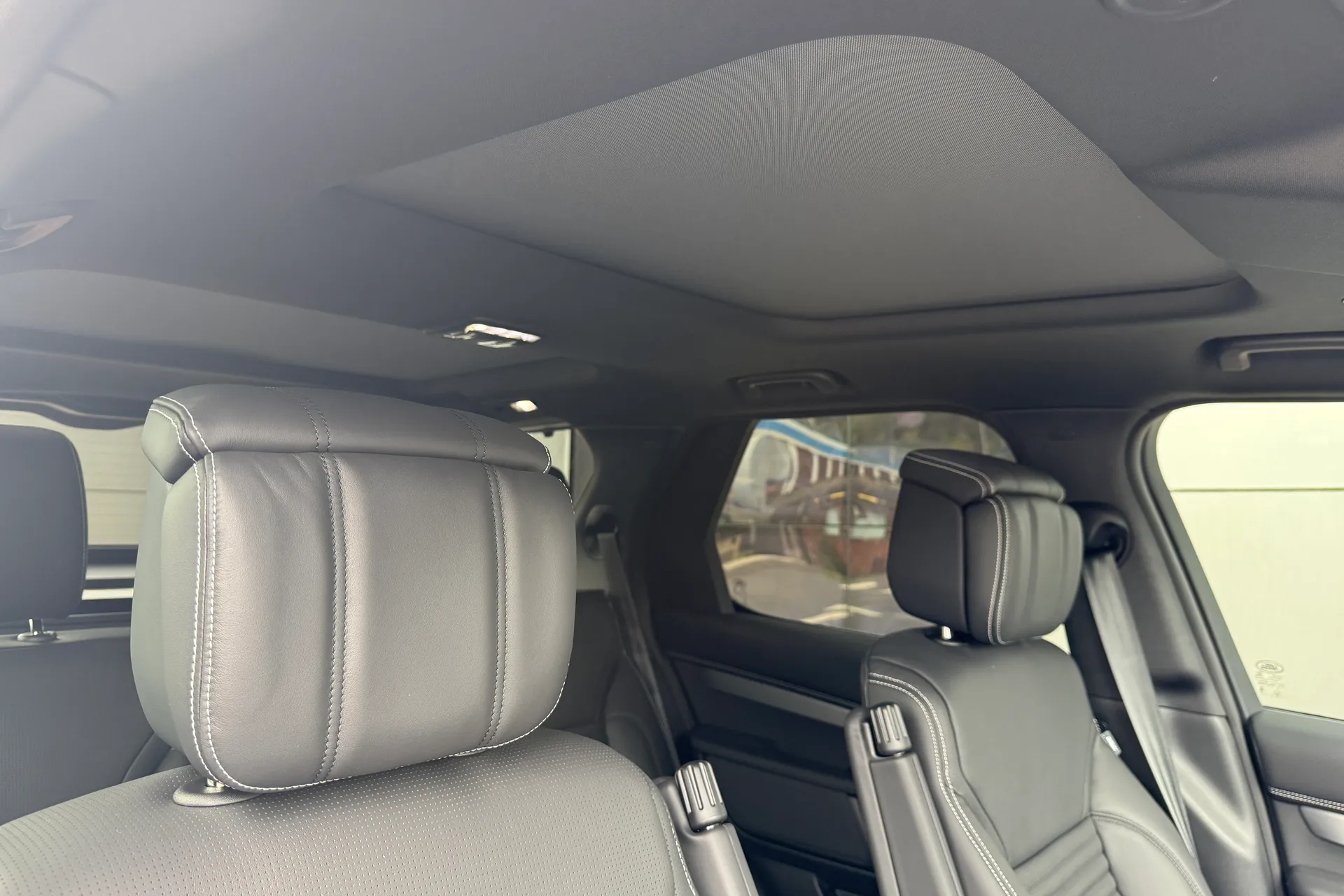 LAND ROVER DISCOVERY thumbnail image number 8