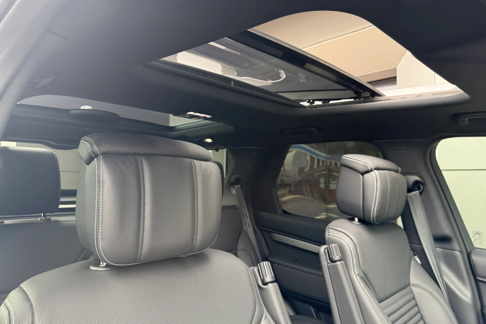 LAND ROVER DISCOVERY thumbnail image number 10