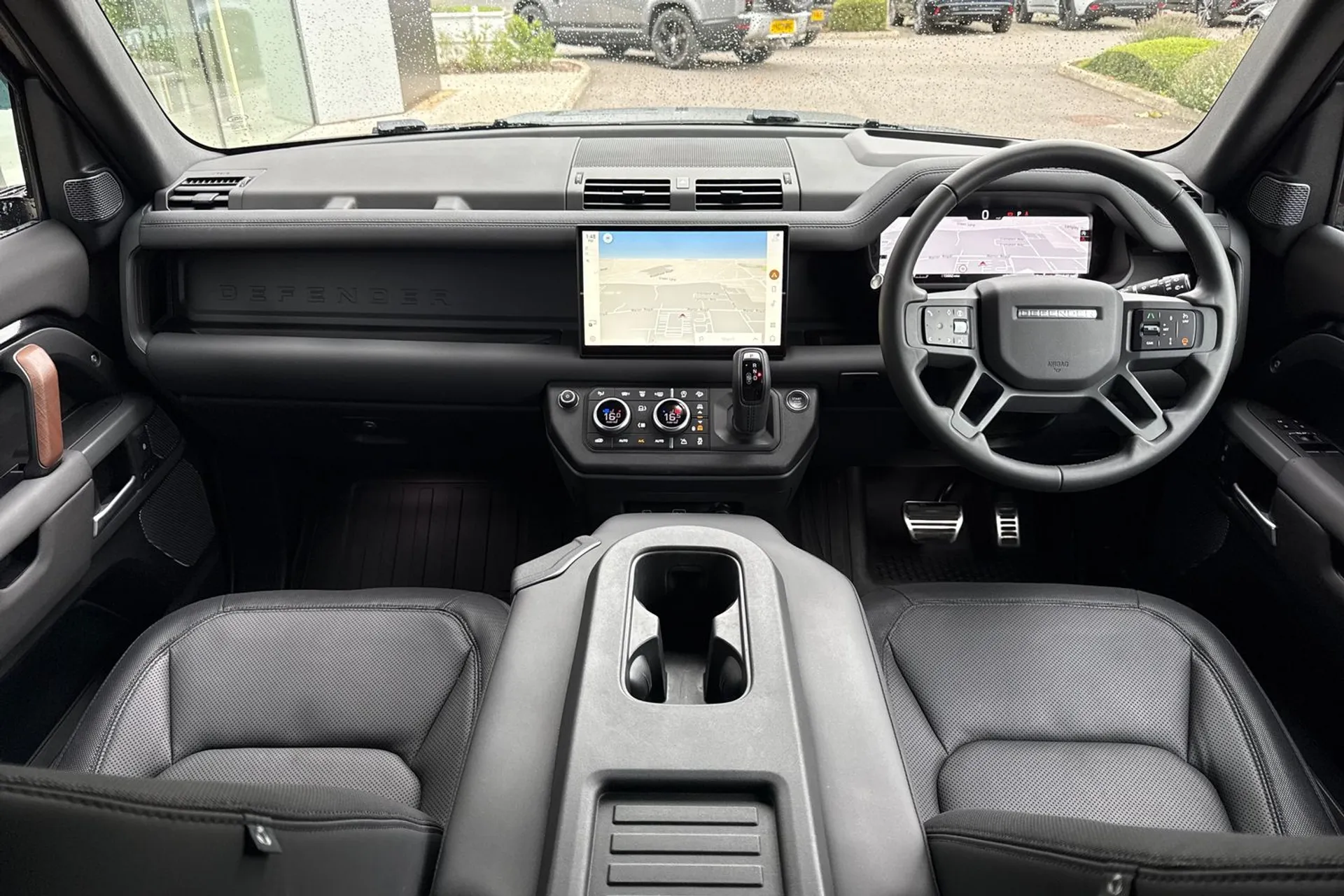 LAND ROVER DEFENDER thumbnail image number 4