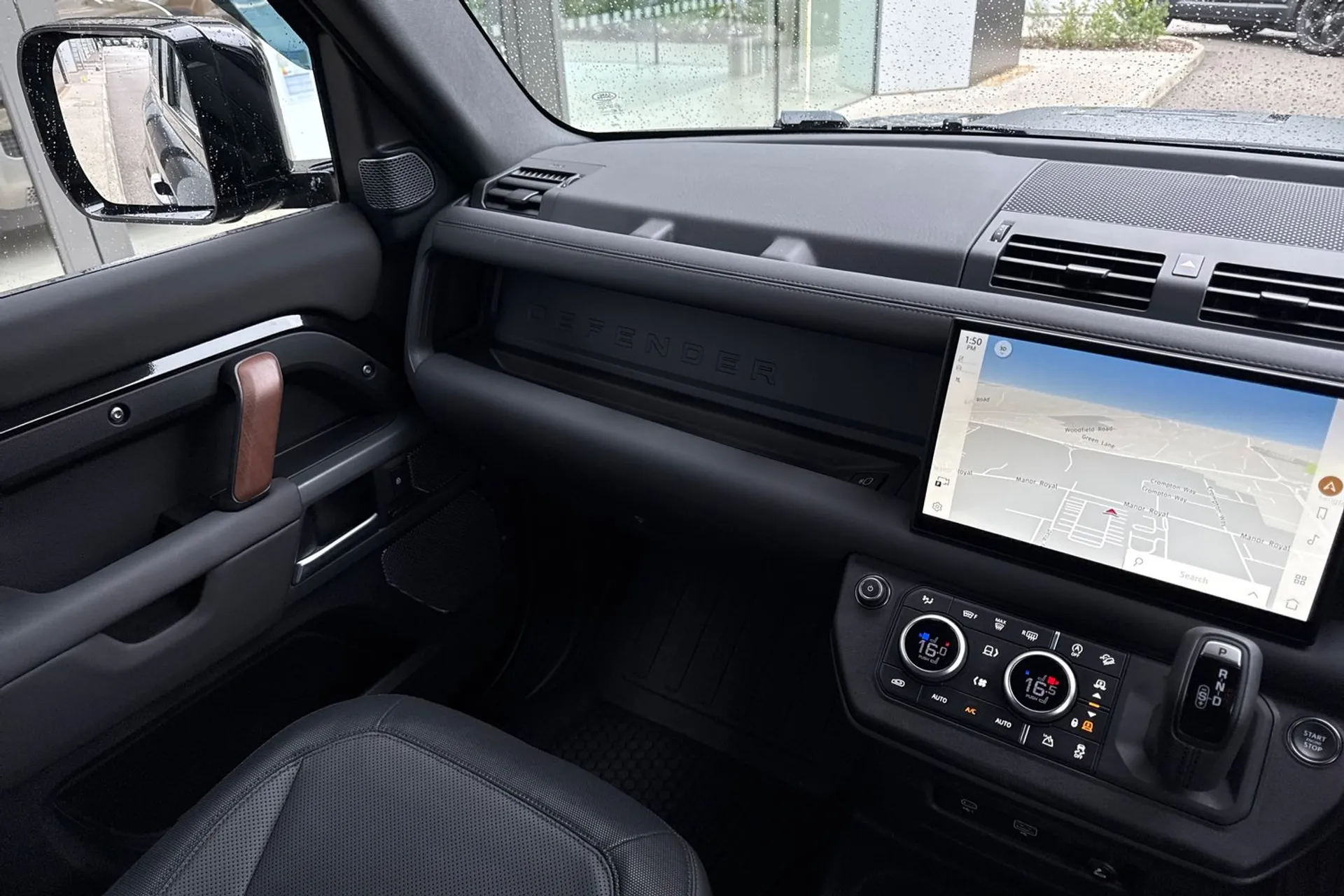 LAND ROVER DEFENDER thumbnail image number 25