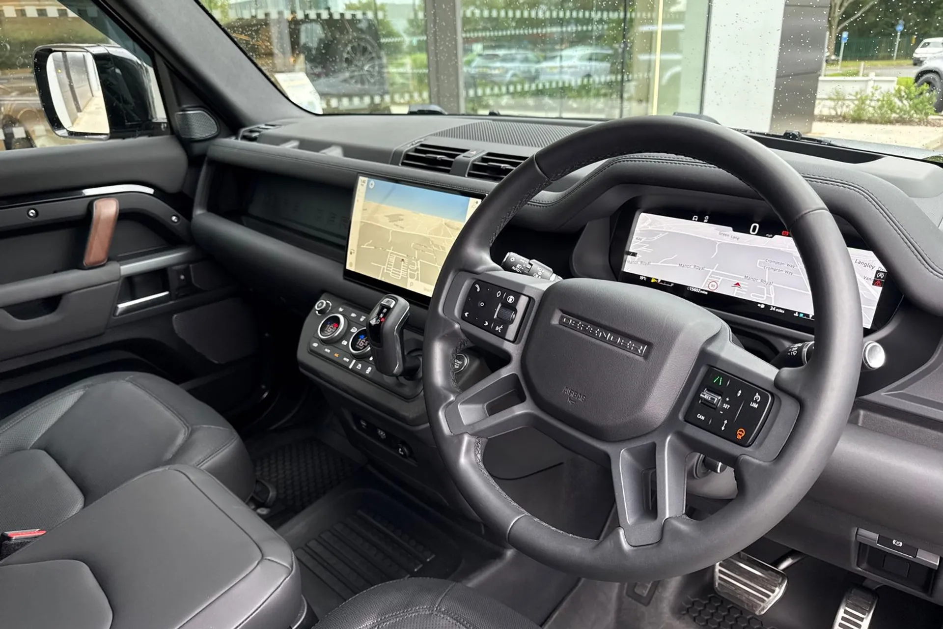 LAND ROVER DEFENDER thumbnail image number 46