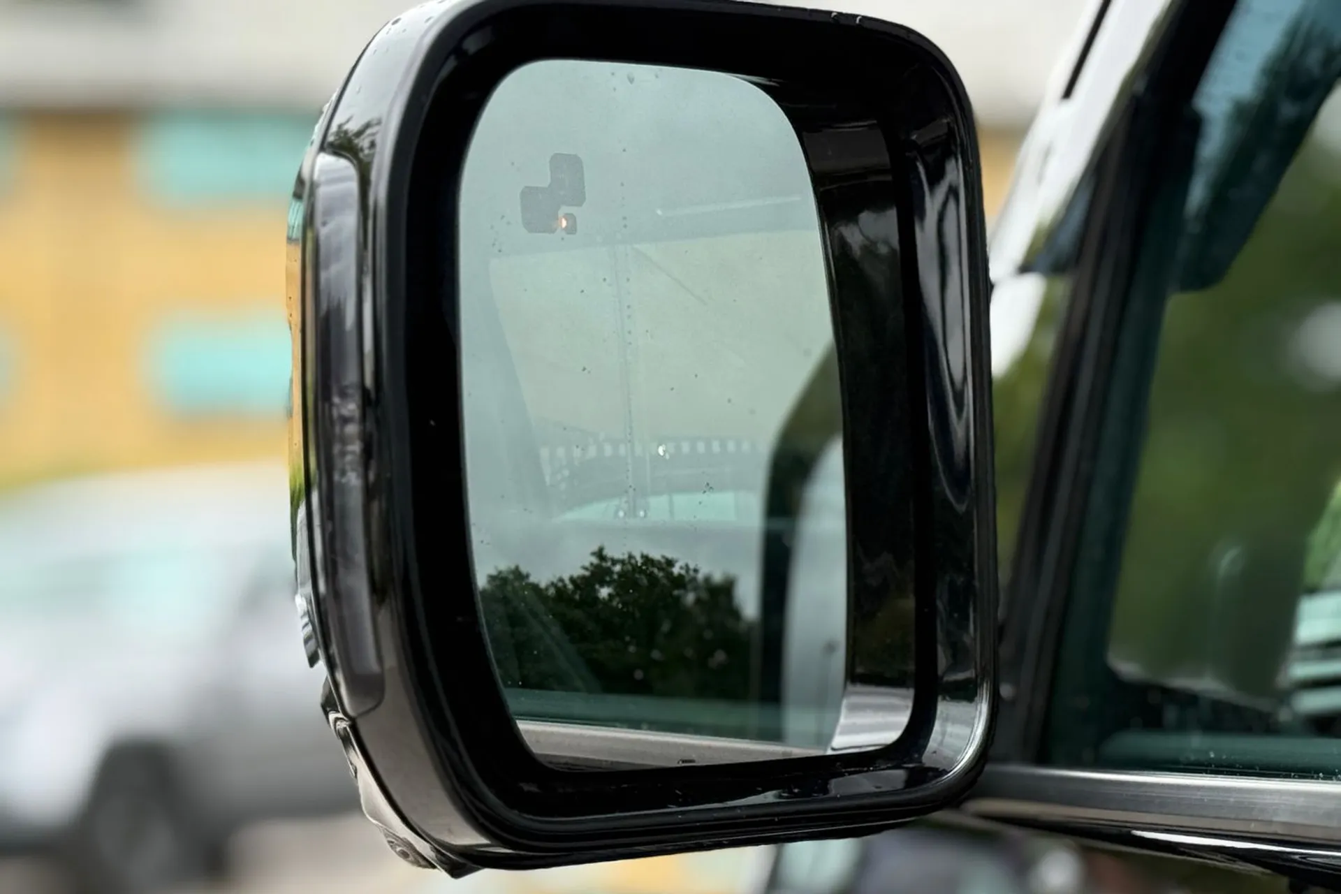 LAND ROVER DEFENDER thumbnail image number 16