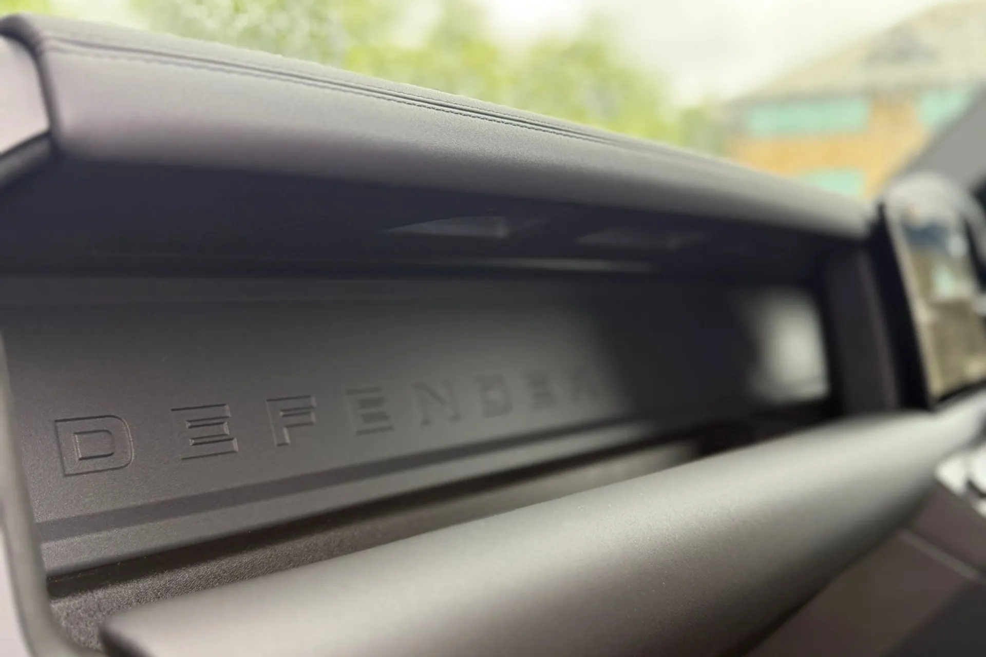 LAND ROVER DEFENDER thumbnail image number 26