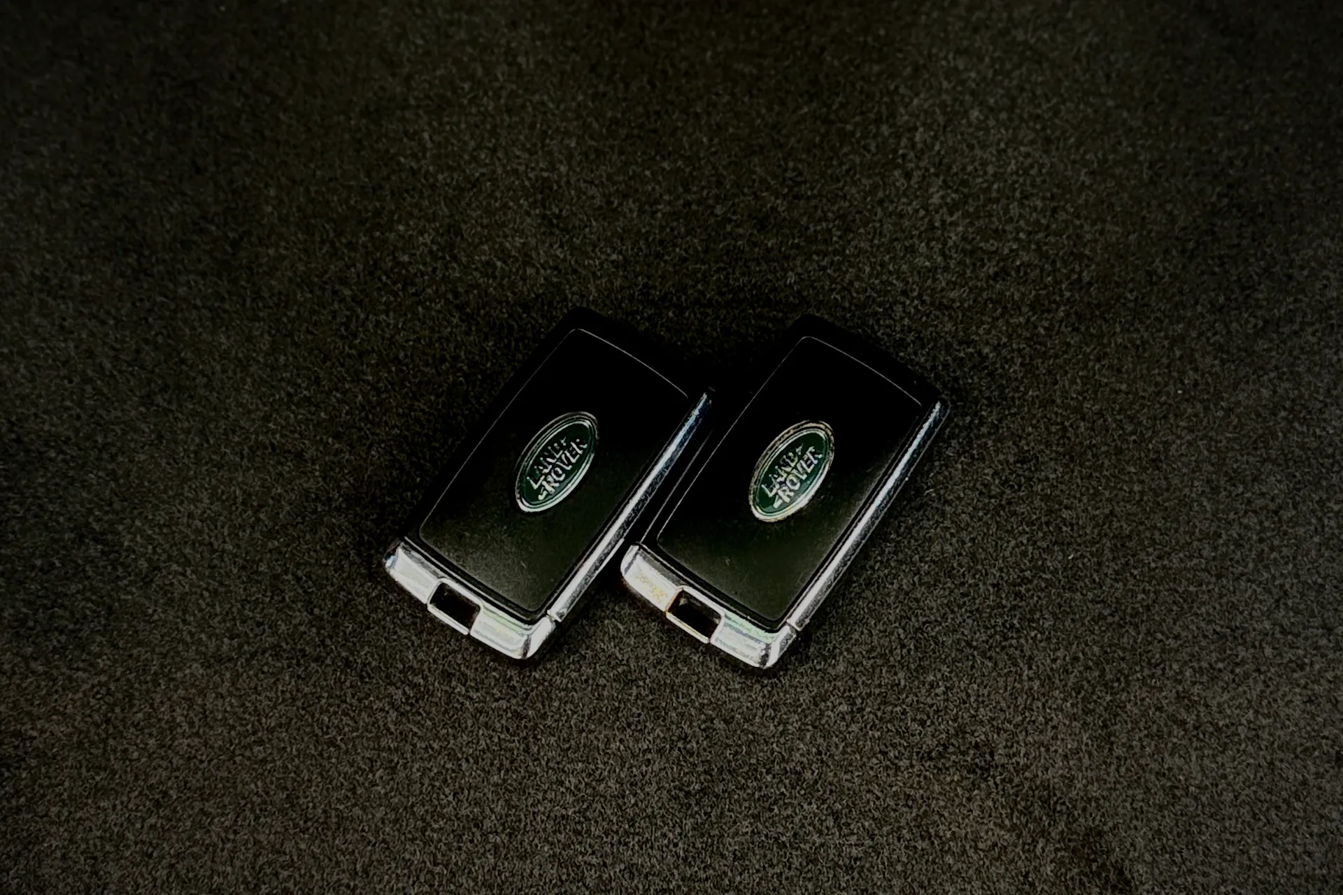 LAND ROVER DEFENDER thumbnail image number 3