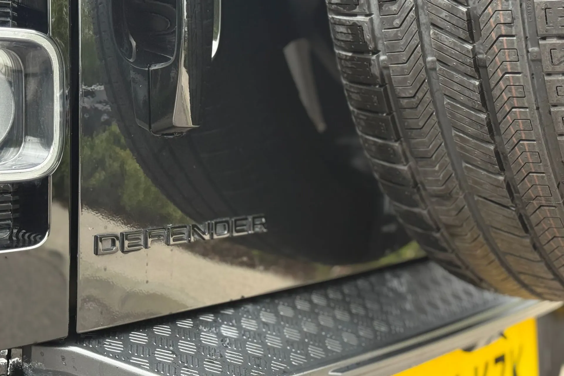LAND ROVER DEFENDER thumbnail image number 19
