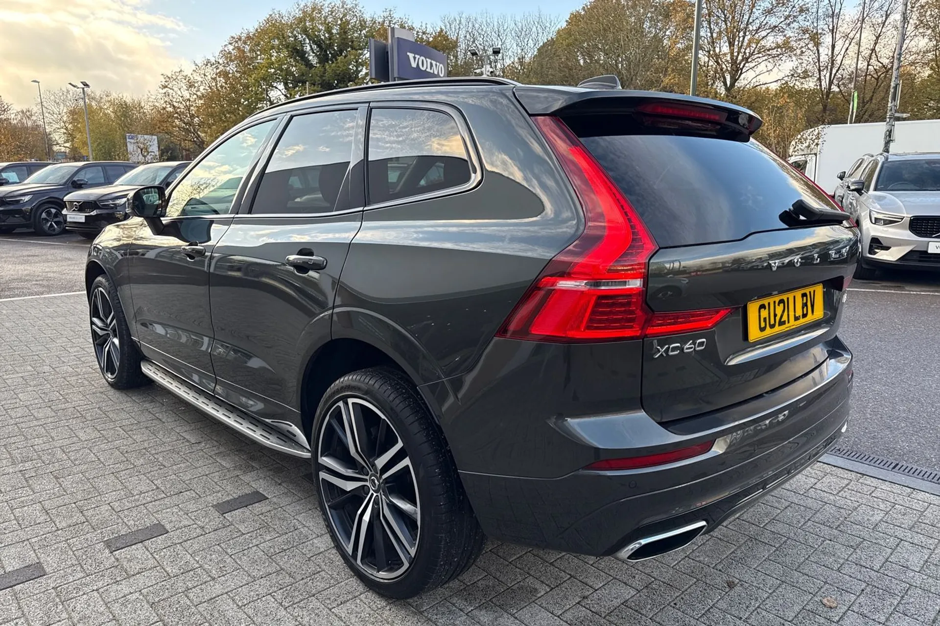 Volvo XC60 thumbnail image number 10