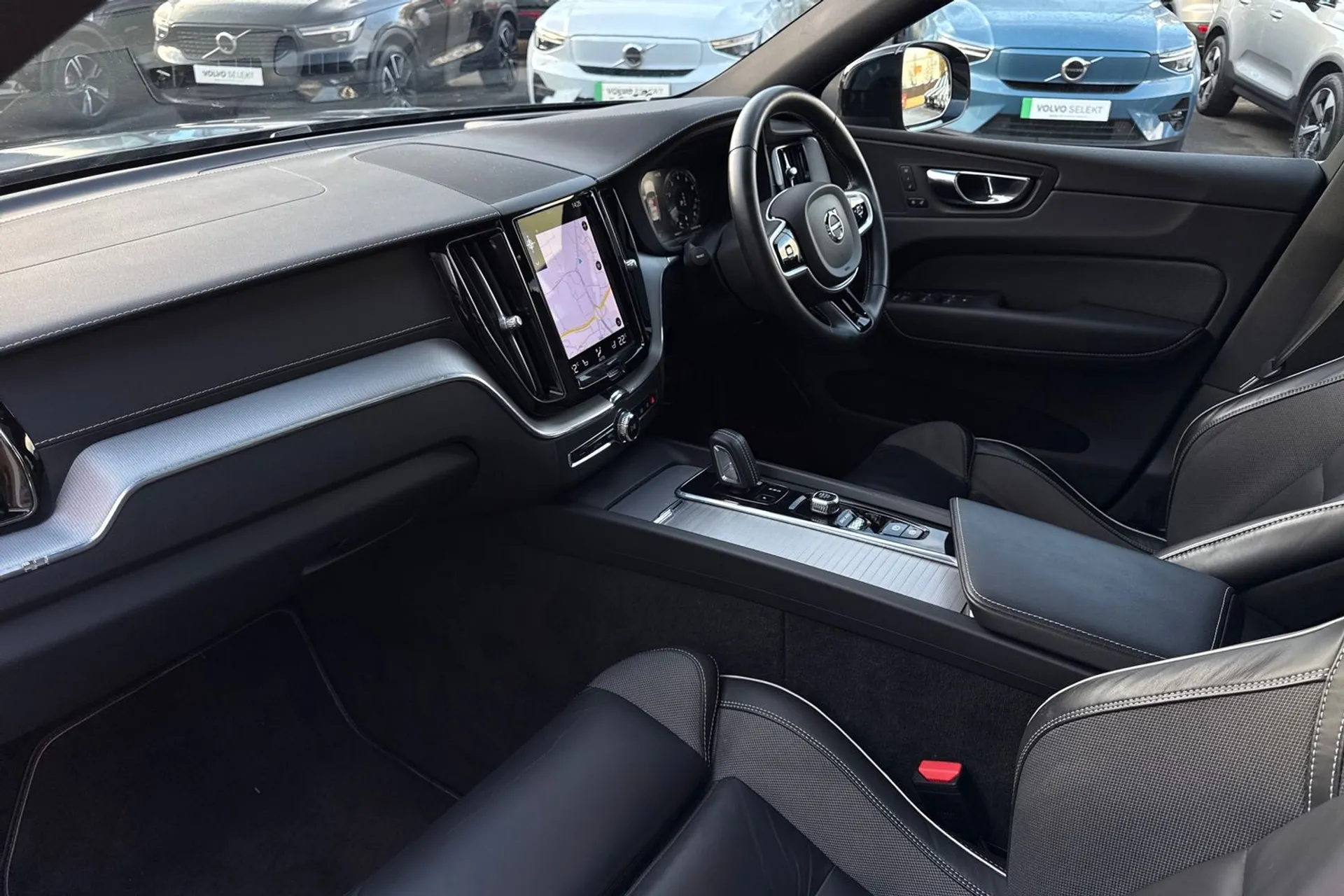 Volvo XC60 thumbnail image number 27