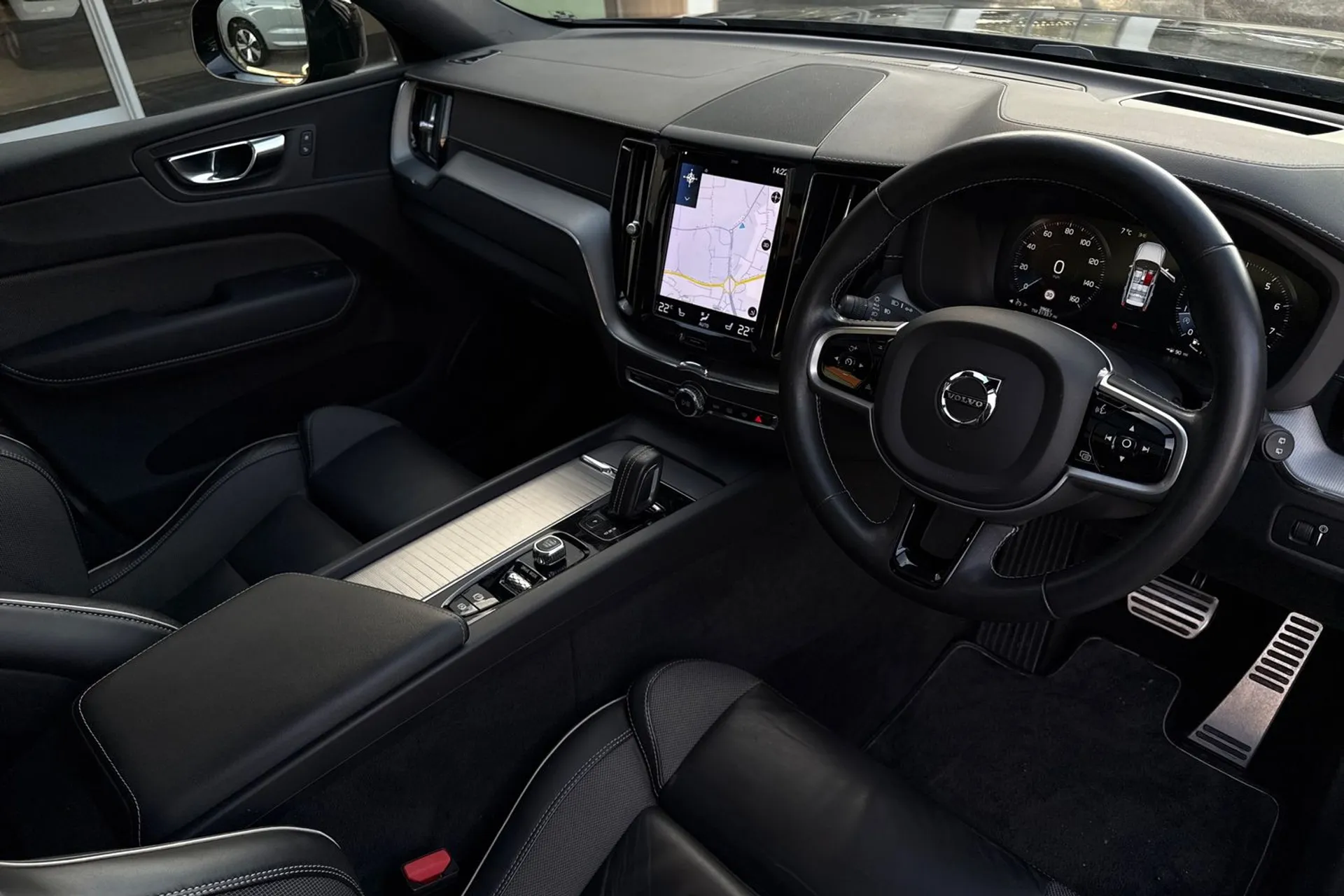 Volvo XC60 thumbnail image number 6