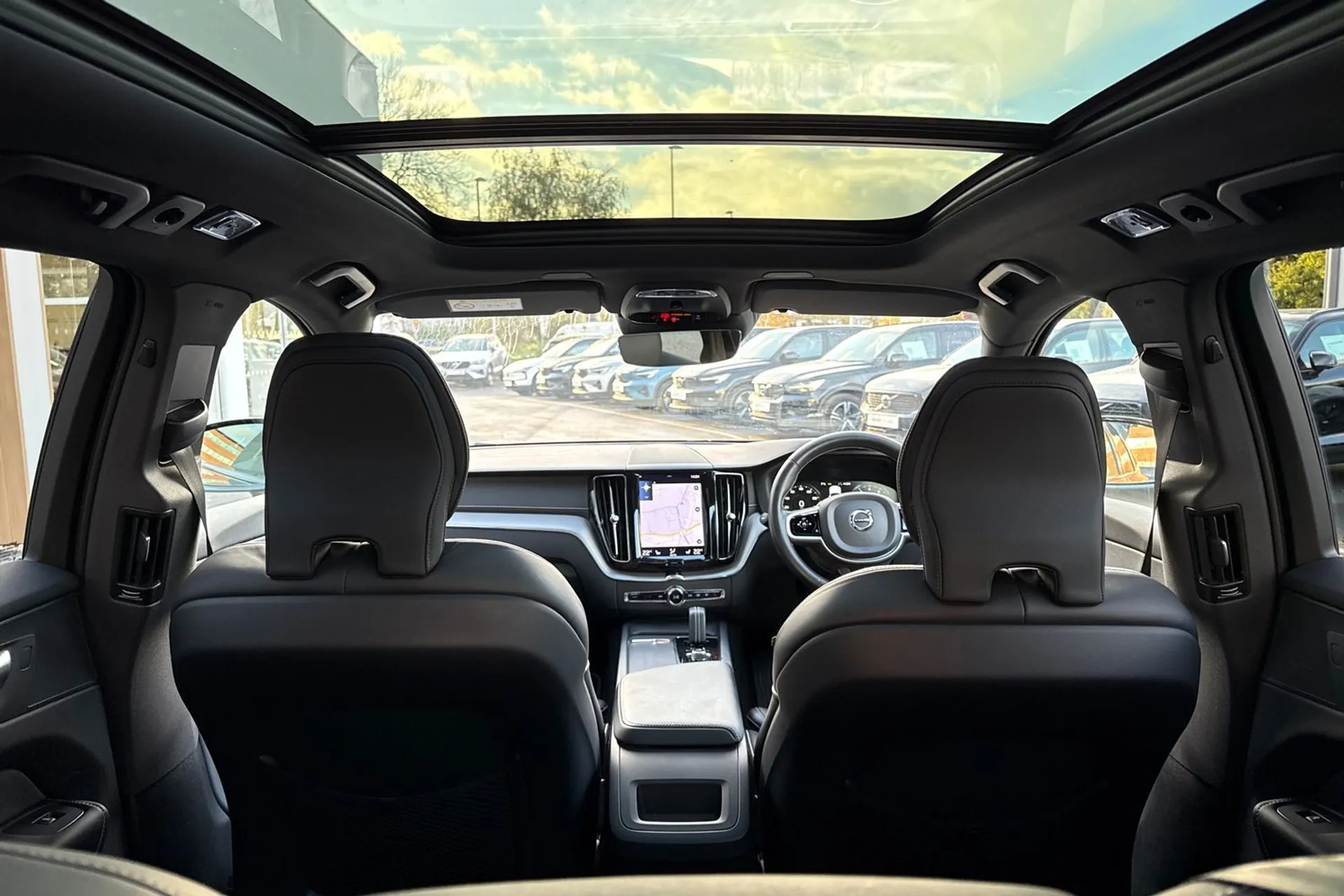 Volvo XC60 thumbnail image number 22