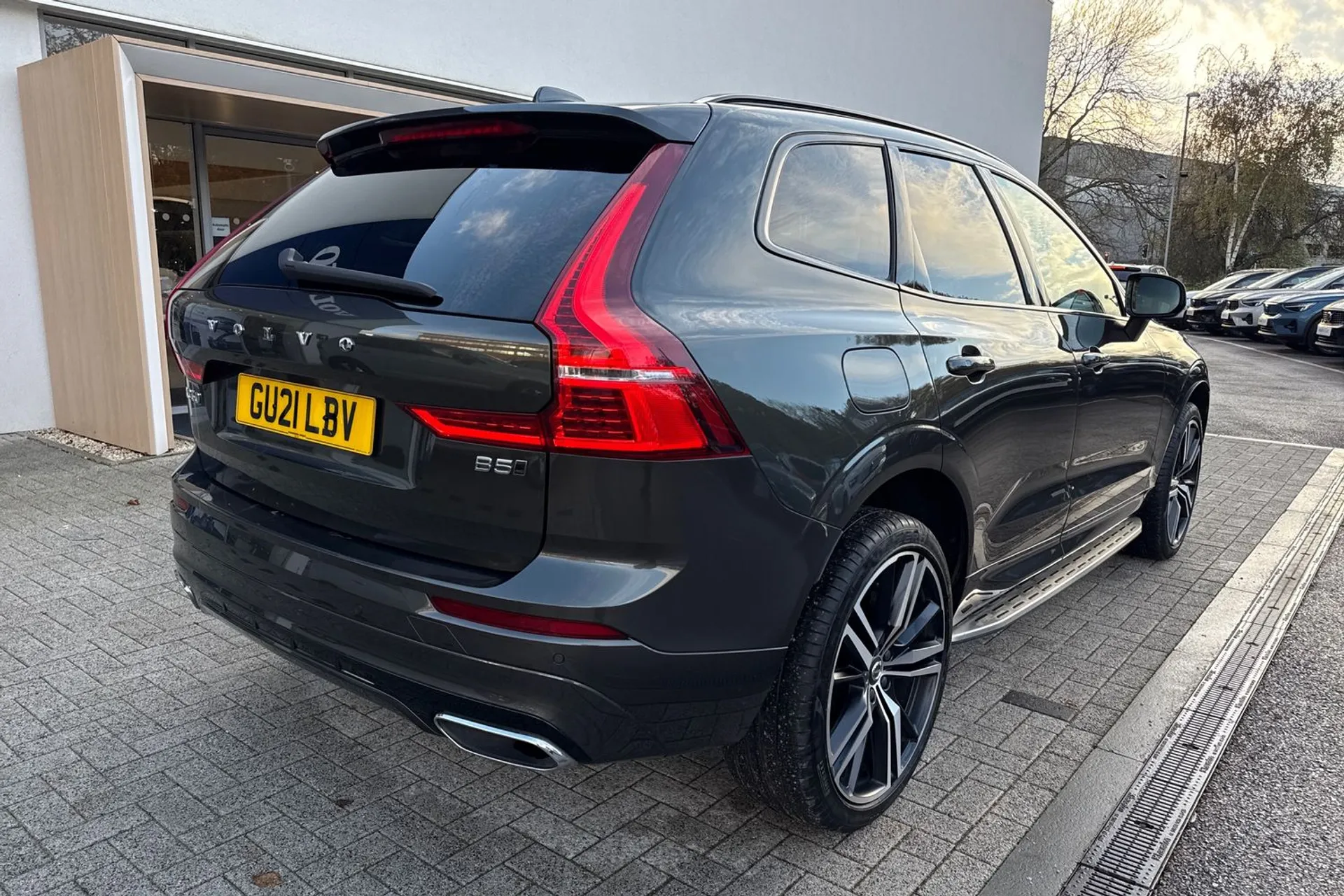 Volvo XC60 thumbnail image number 8