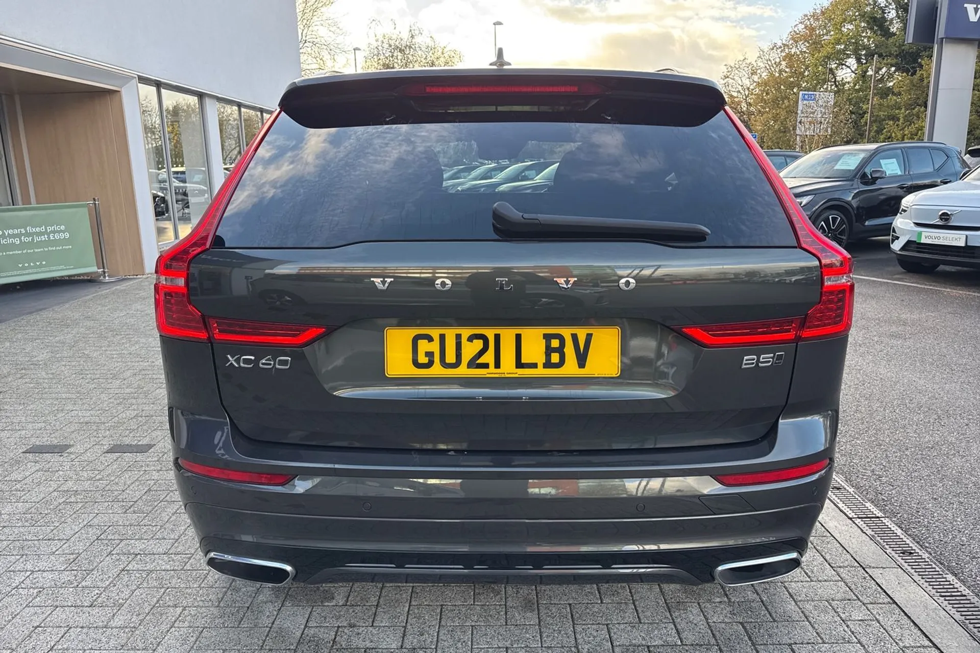 Volvo XC60 thumbnail image number 9